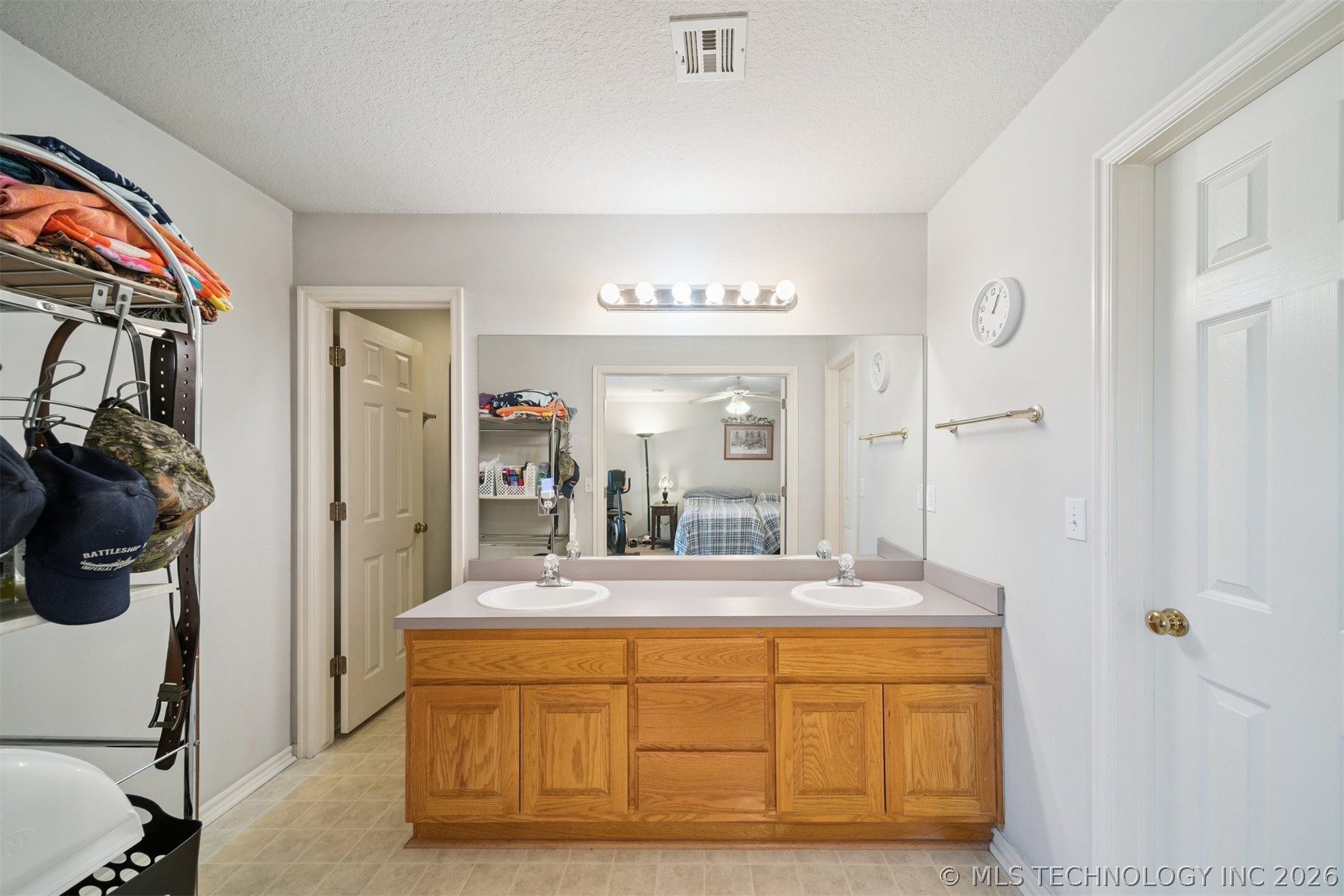 18466 S Ash Road Property Photo 14