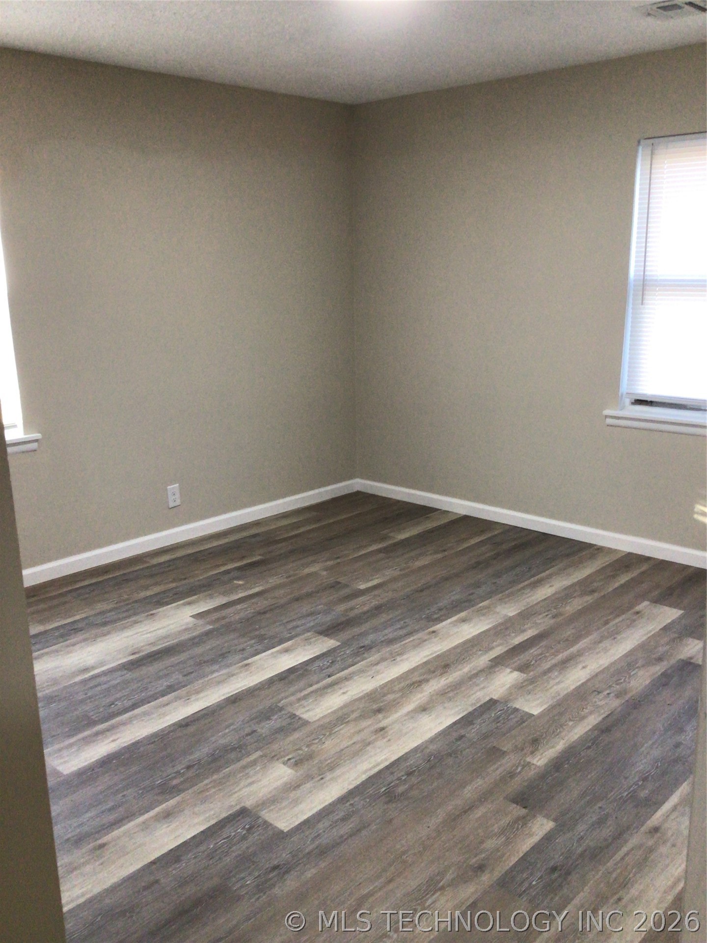 309 N Fairland Street Property Photo 6