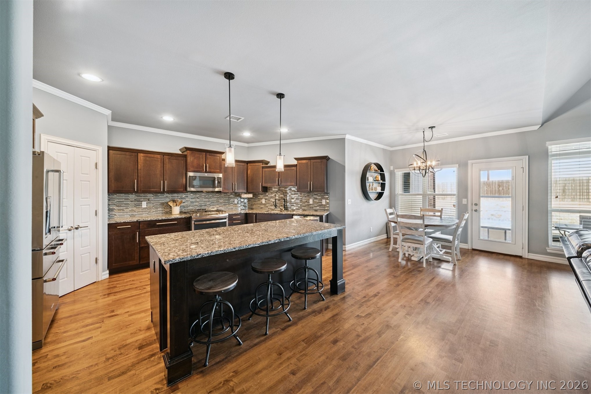 2101 W 117th Street Property Photo 4