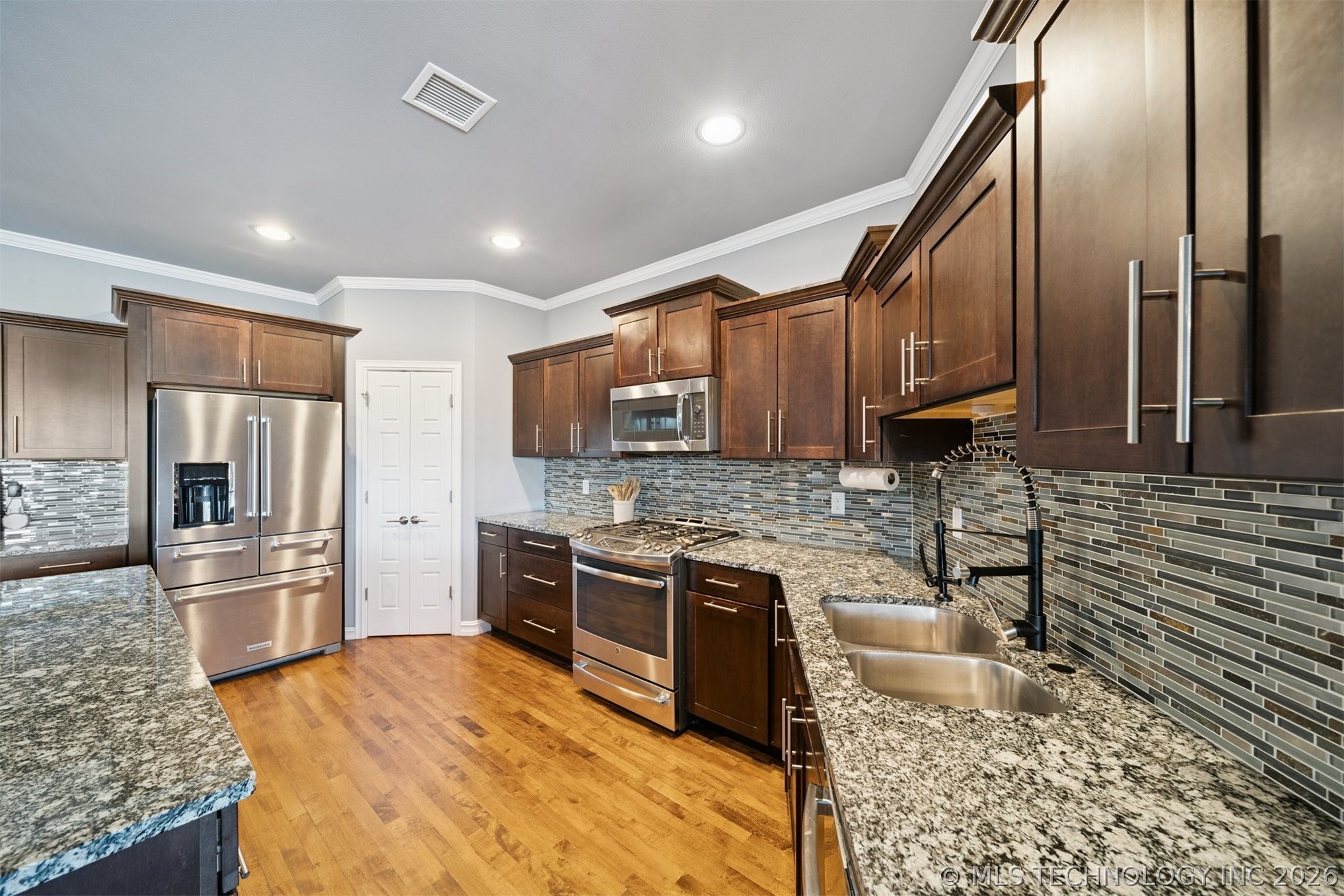 2101 W 117th Street Property Photo 25