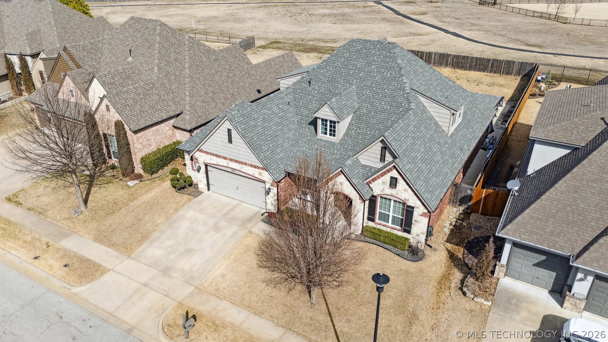 2101 W 117th Street Property Photo 57