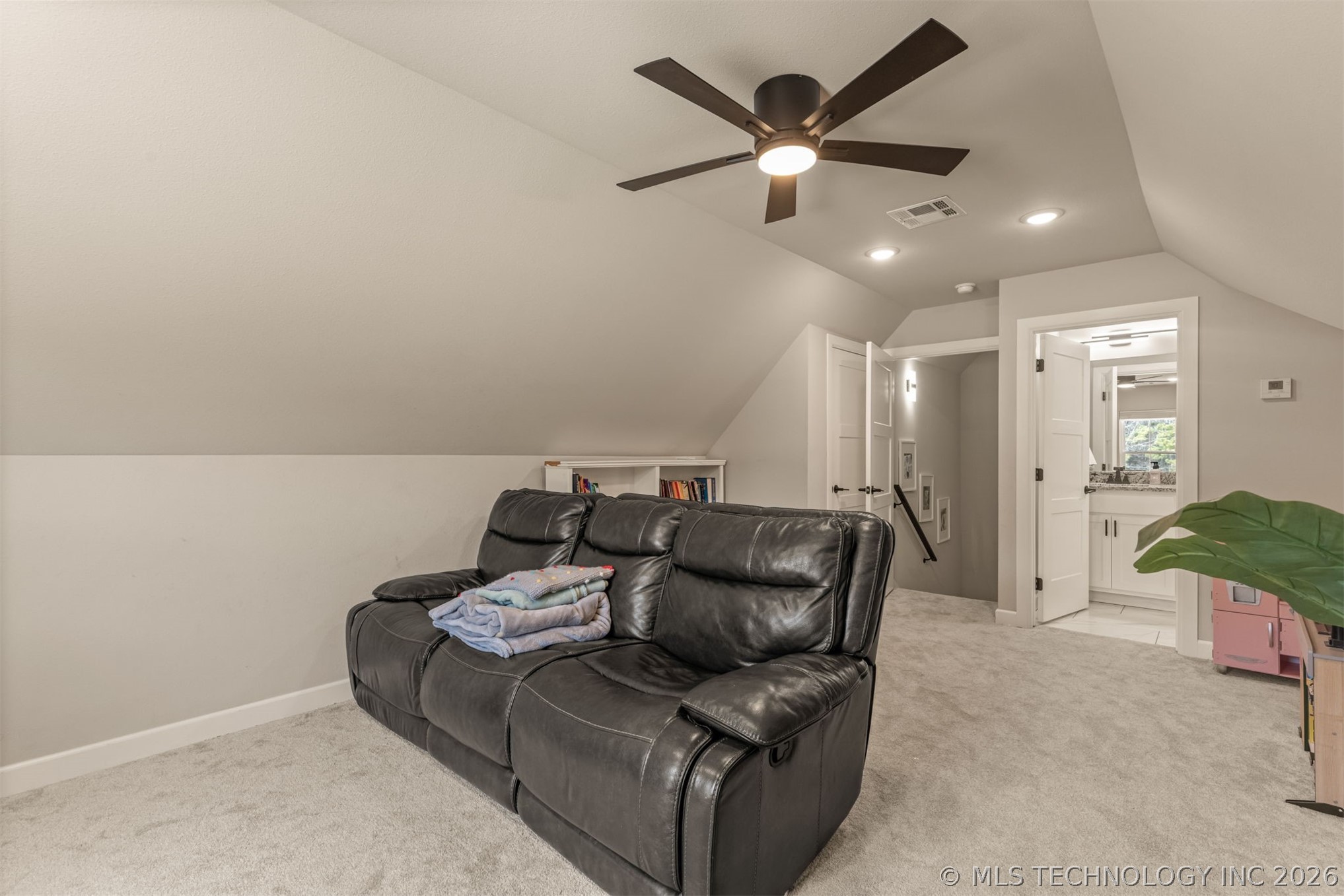 25672 E 166th Street Property Photo 60