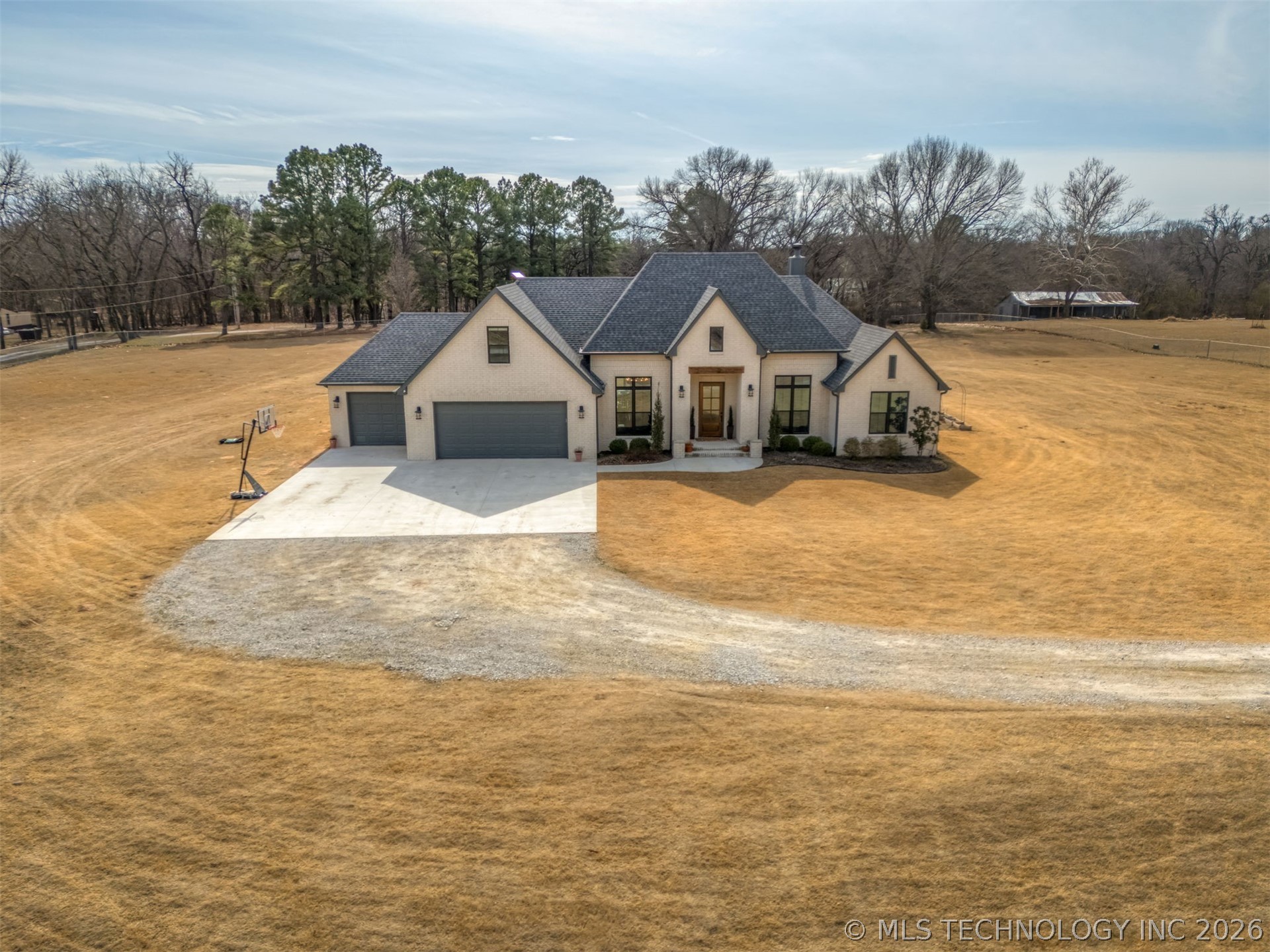 25672 E 166th Street Property Photo 92