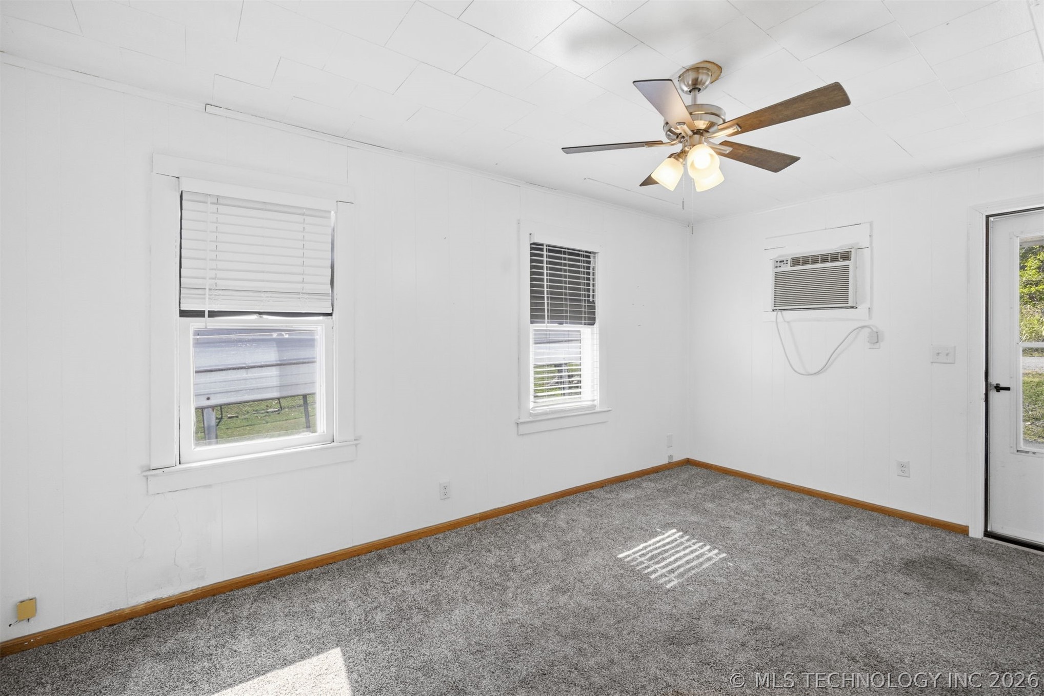 236 N Wilson Street Property Photo 6