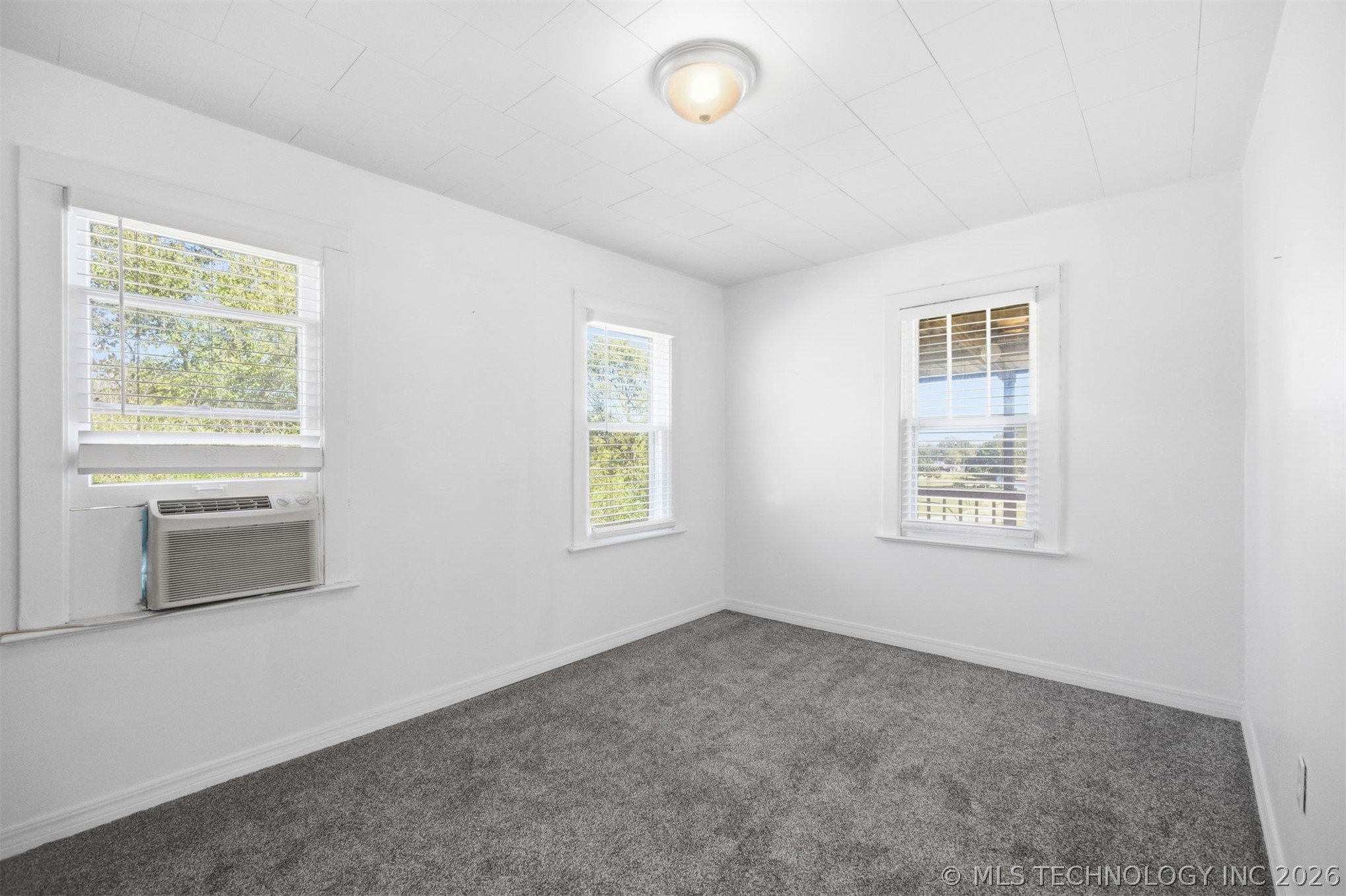 236 N Wilson Street Property Photo 14