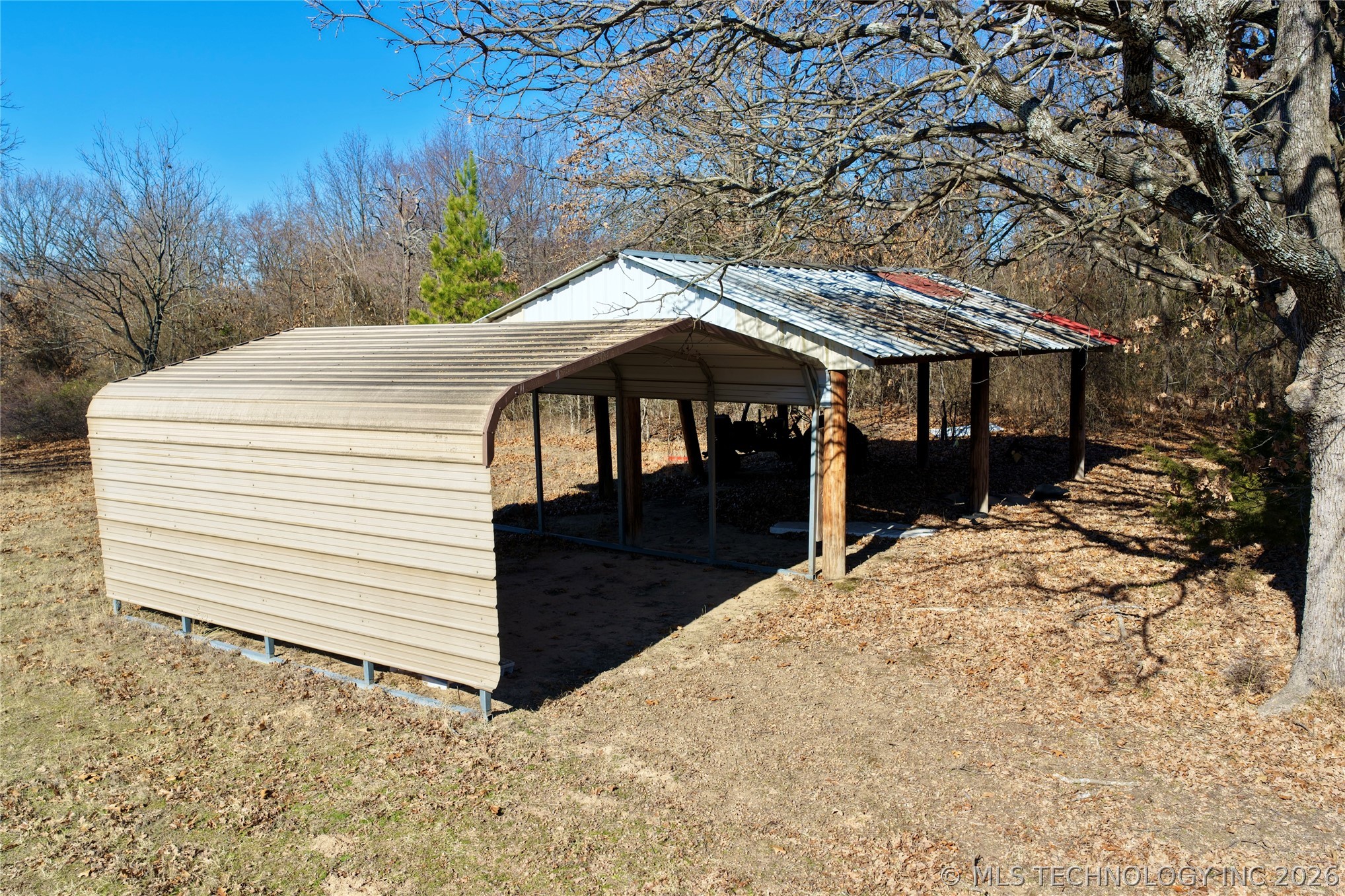 417188 E 1135 Road Property Photo 12