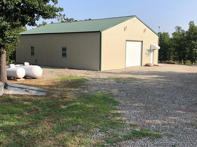 430823 E 1151 Road Property Photo 2