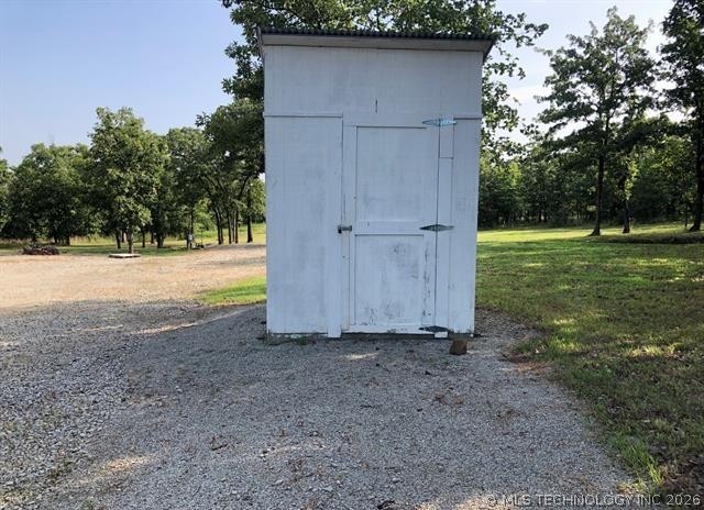 430823 E 1151 Road Property Photo 4