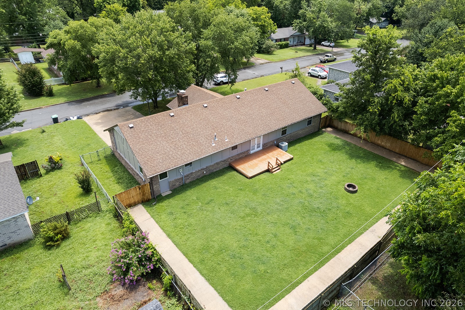 902 S Mission Avenue Property Photo 1