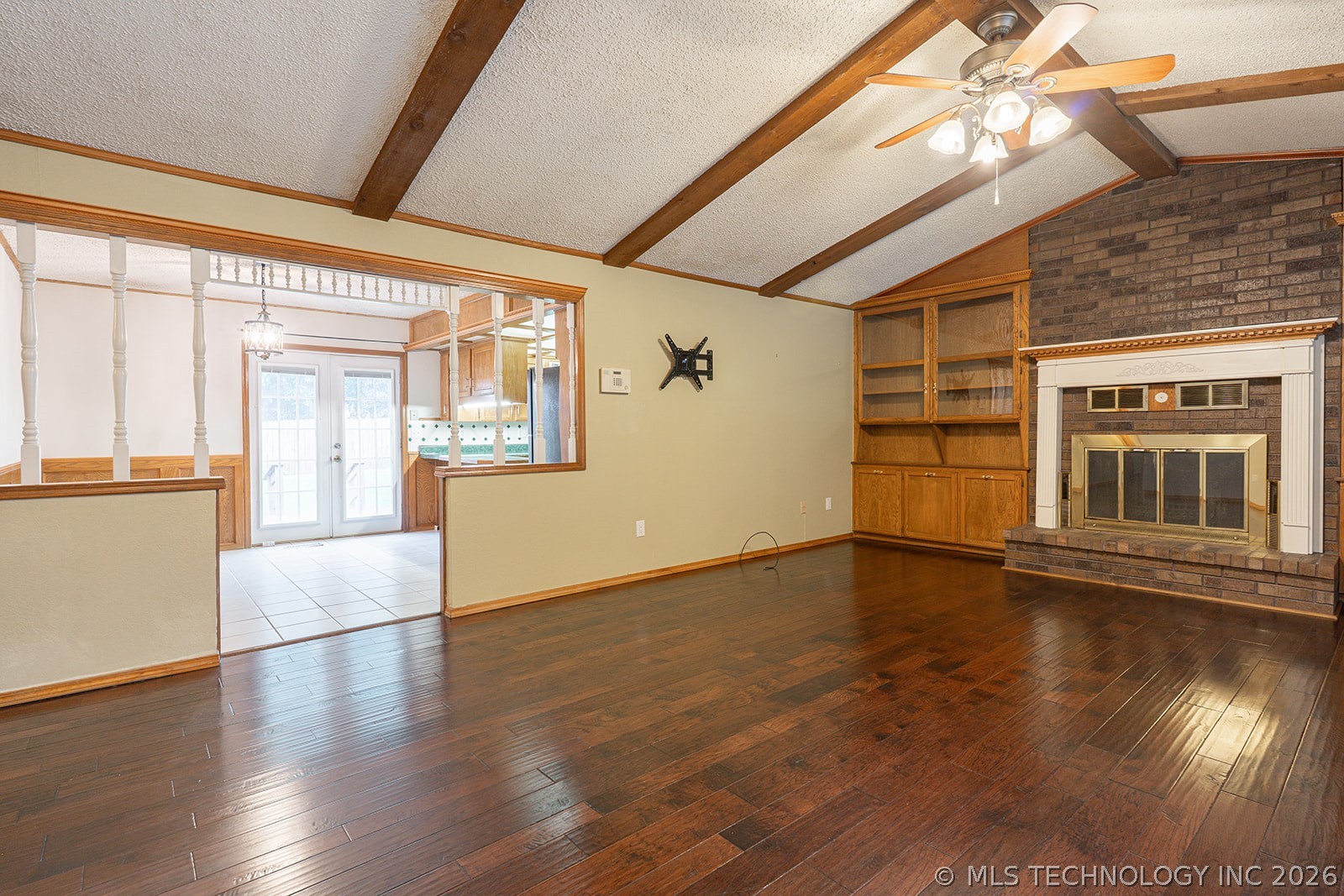 902 S Mission Avenue Property Photo 6