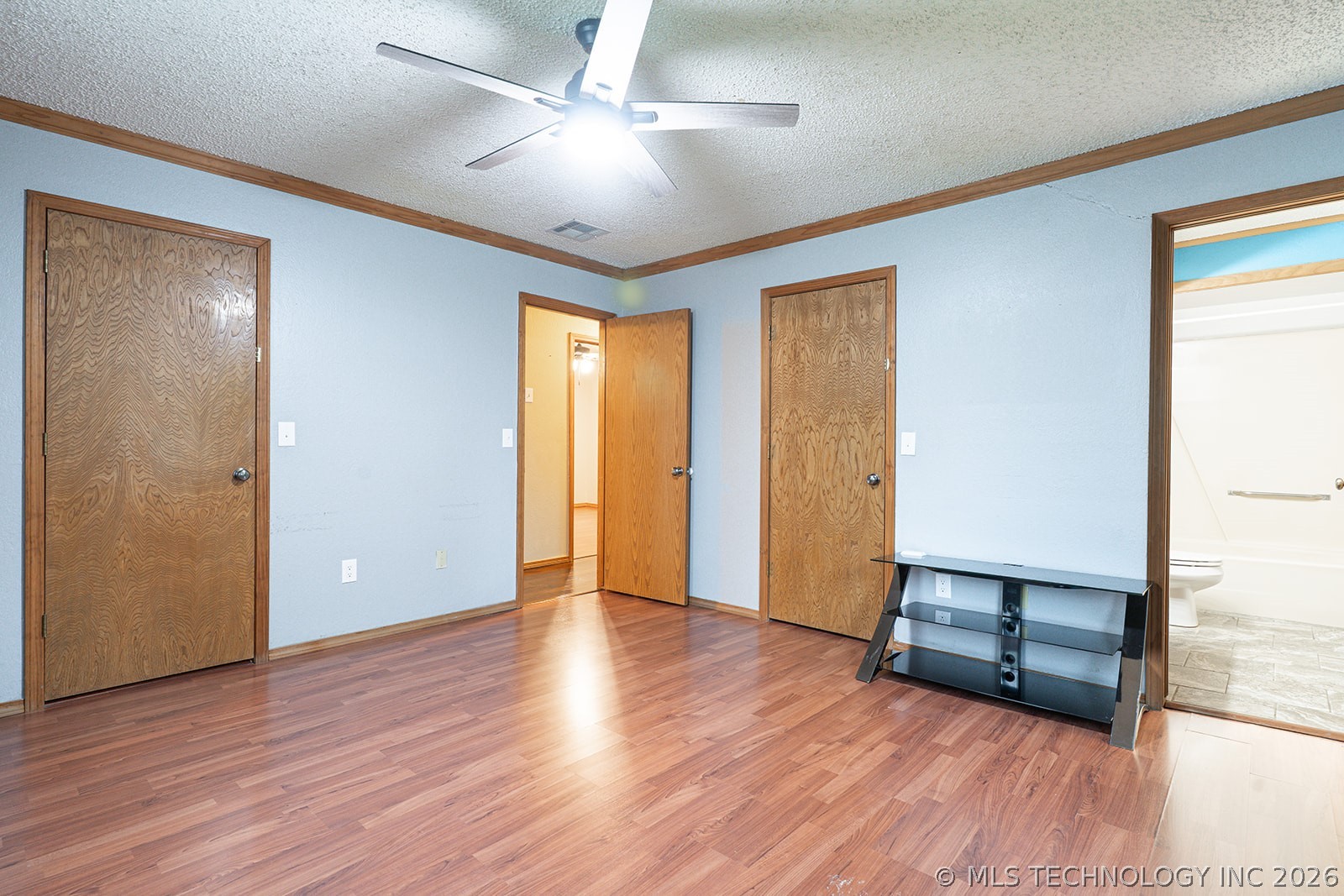 902 S Mission Avenue Property Photo 24