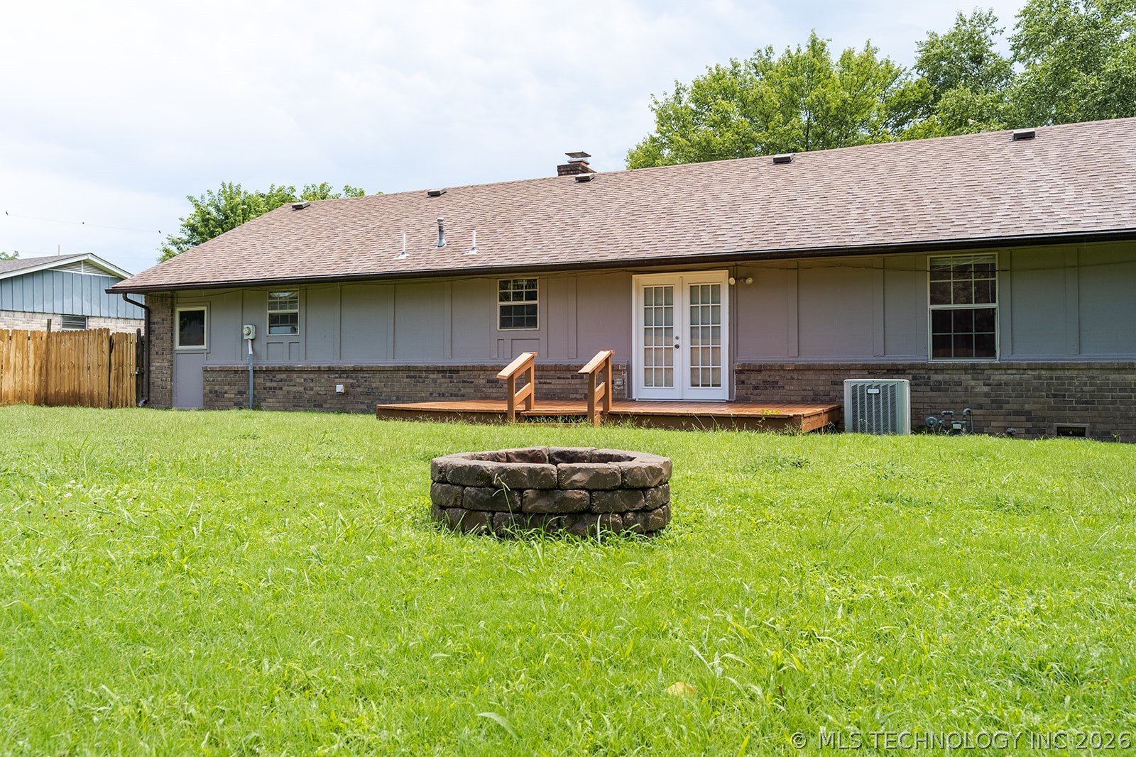 902 S Mission Avenue Property Photo 33