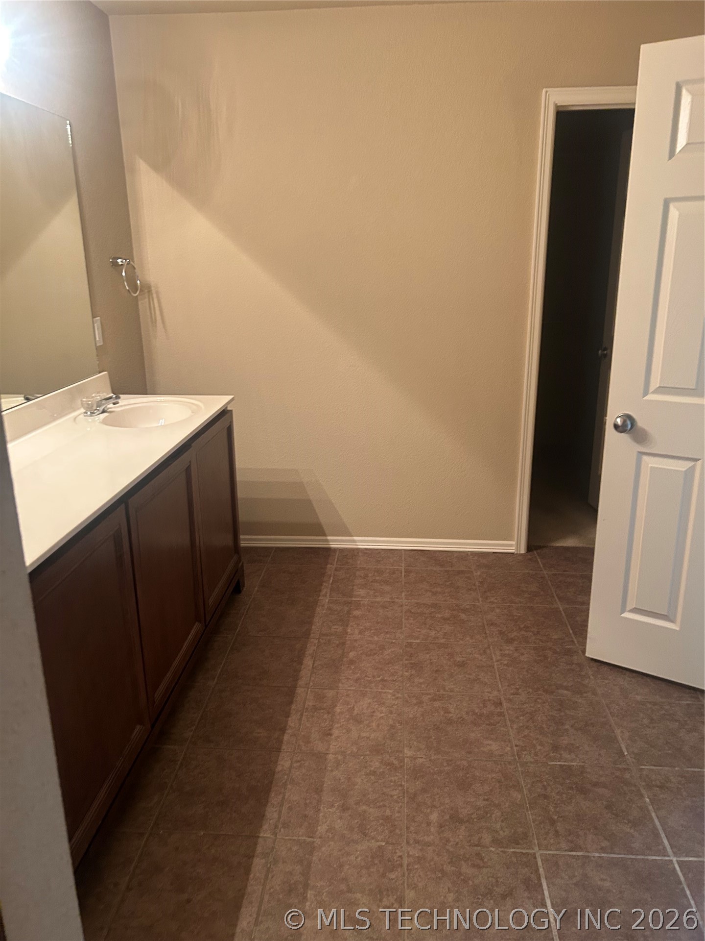 14009 E 101st Street N Property Photo 5