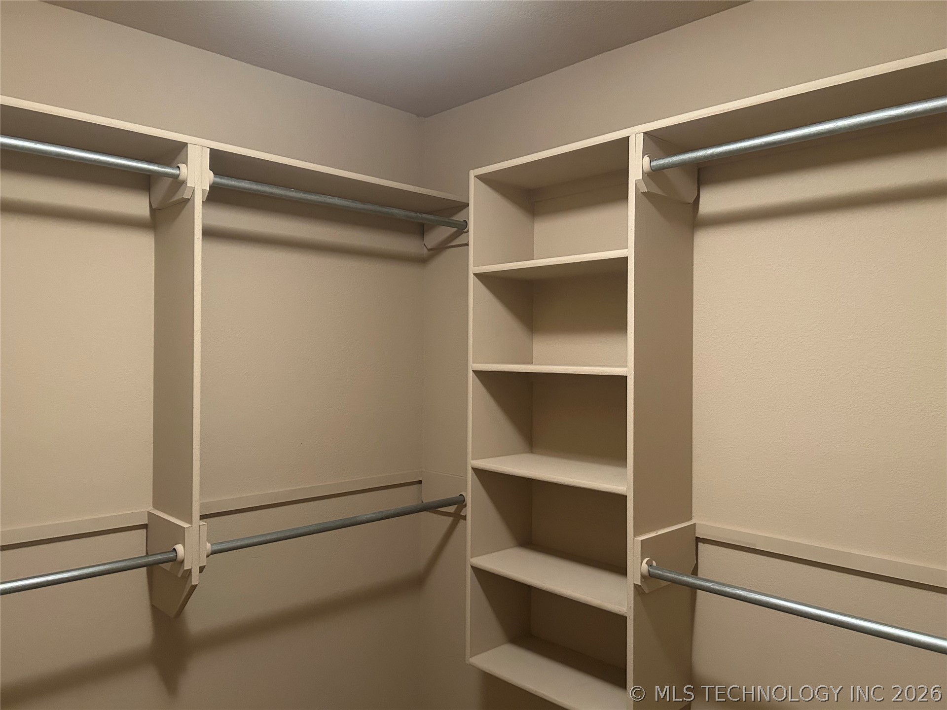 14009 E 101st Street N Property Photo 7