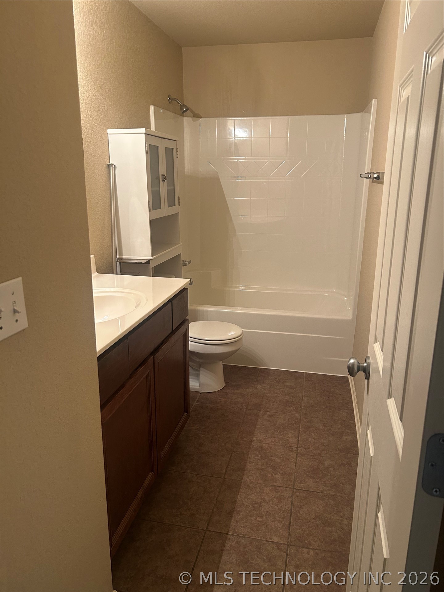 14009 E 101st Street N Property Photo 9