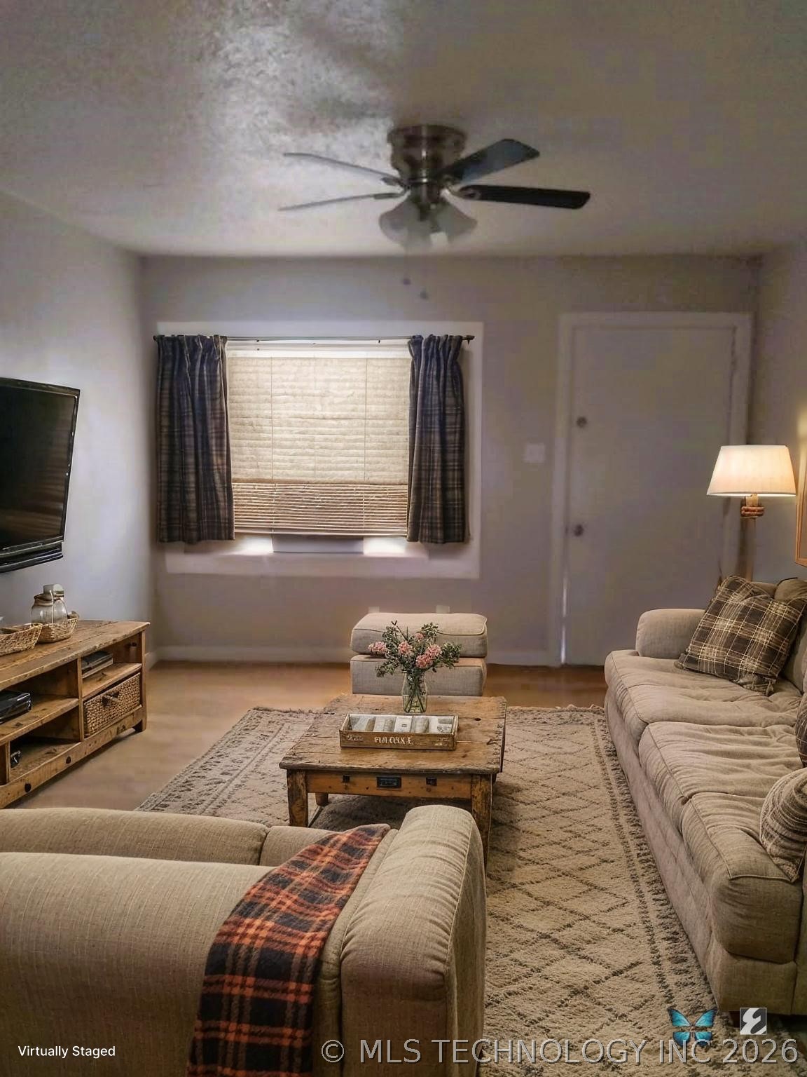 1183 Nw Ozmun Avenue Property Photo 2