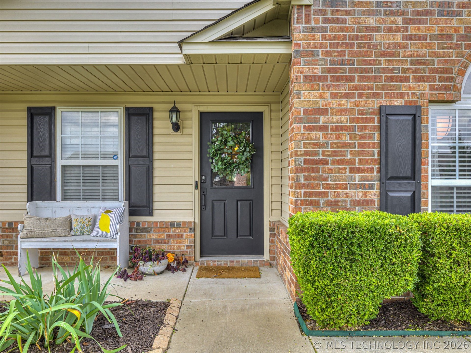 10904 E 123rd Street North Property Photo 2