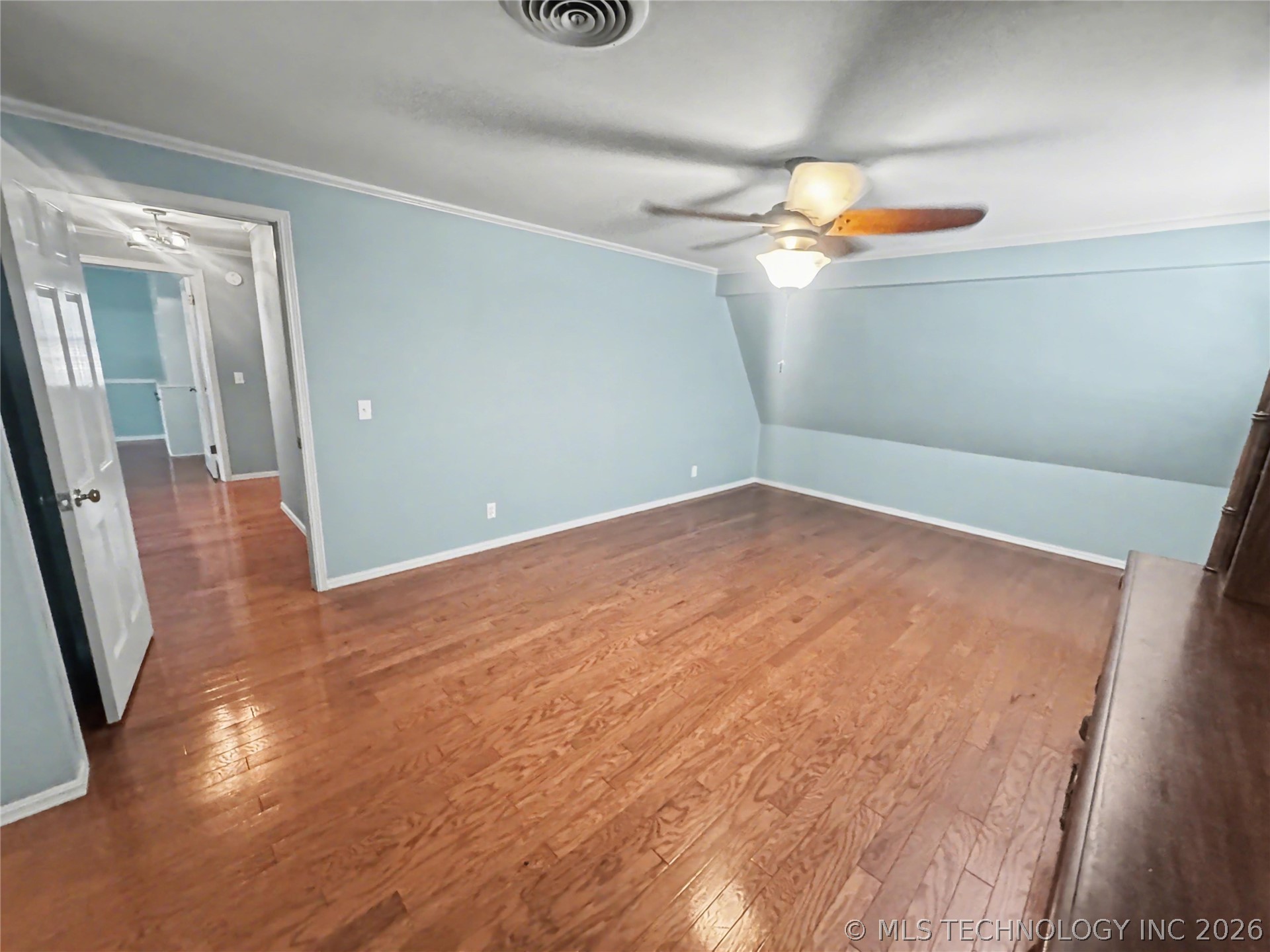 425 E Seneca Street Property Photo 42