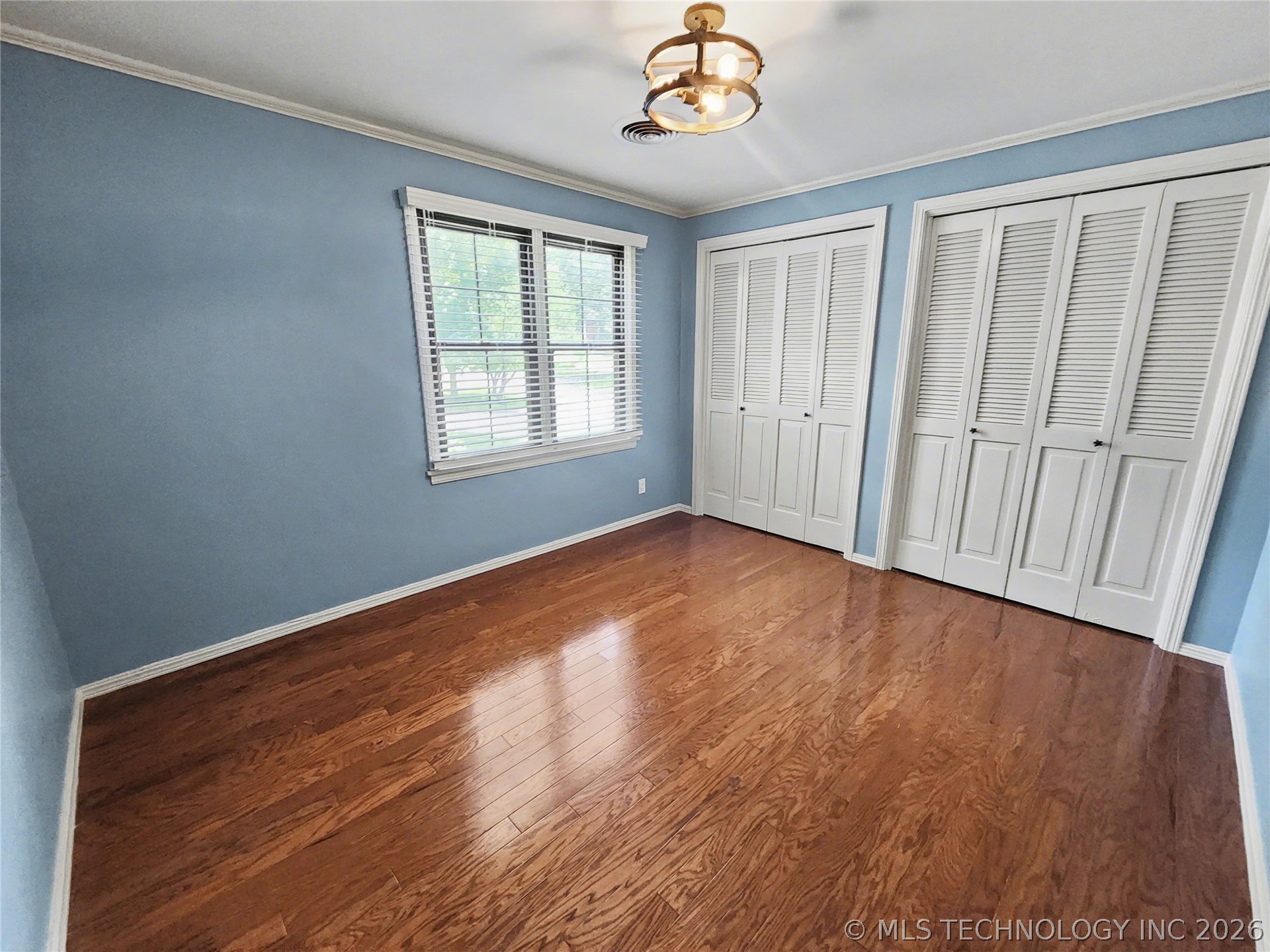 425 E Seneca Street Property Photo 50