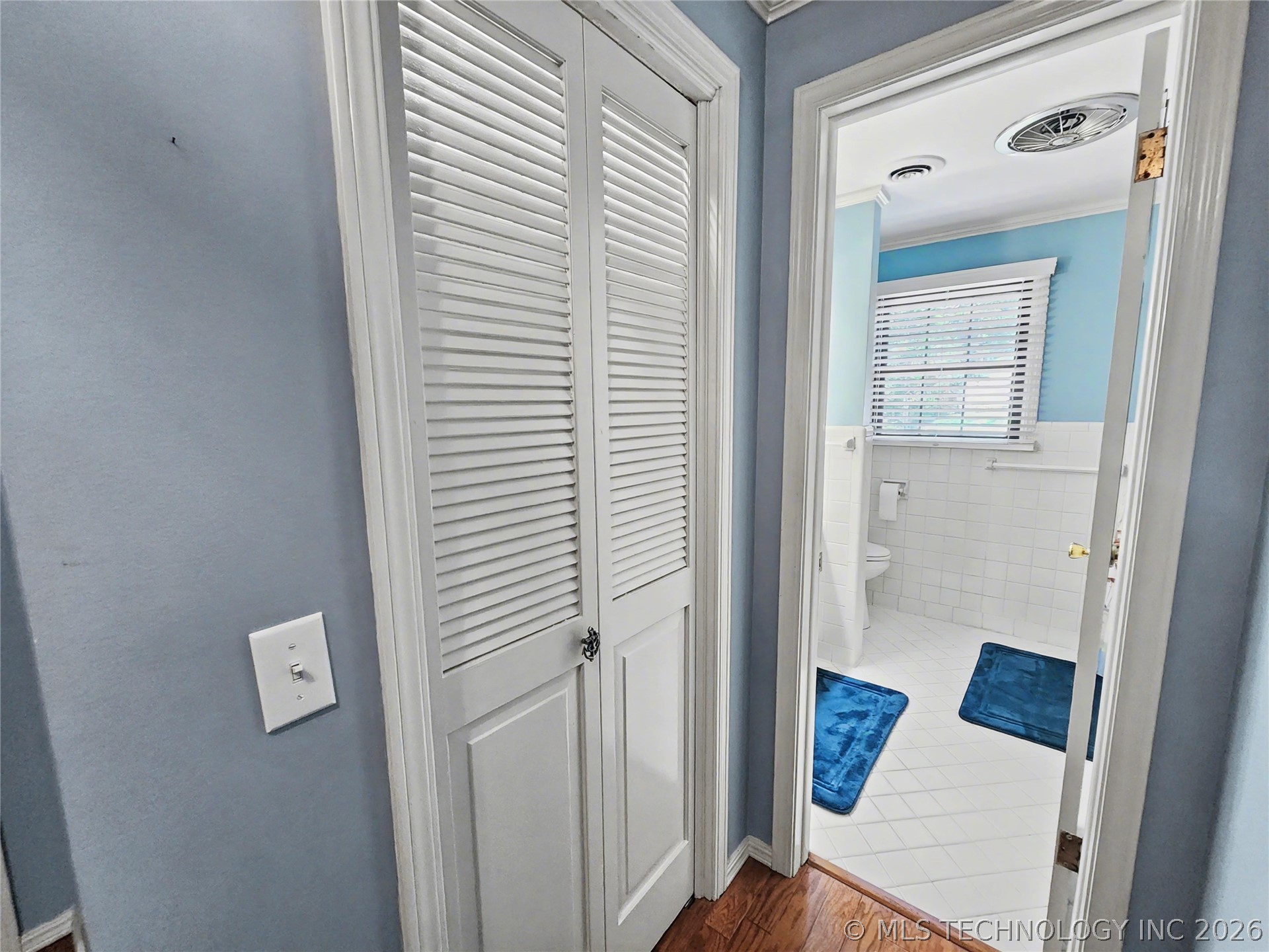 425 E Seneca Street Property Photo 60