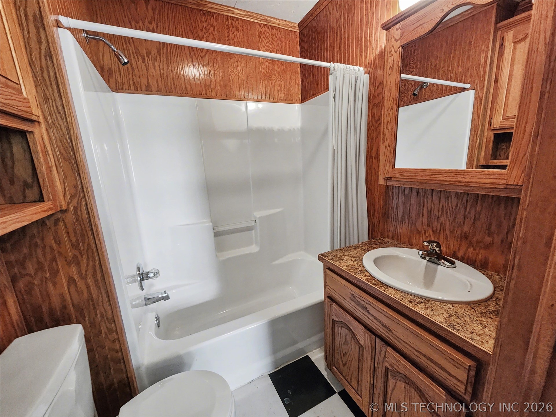 425 E Seneca Street Property Photo 66