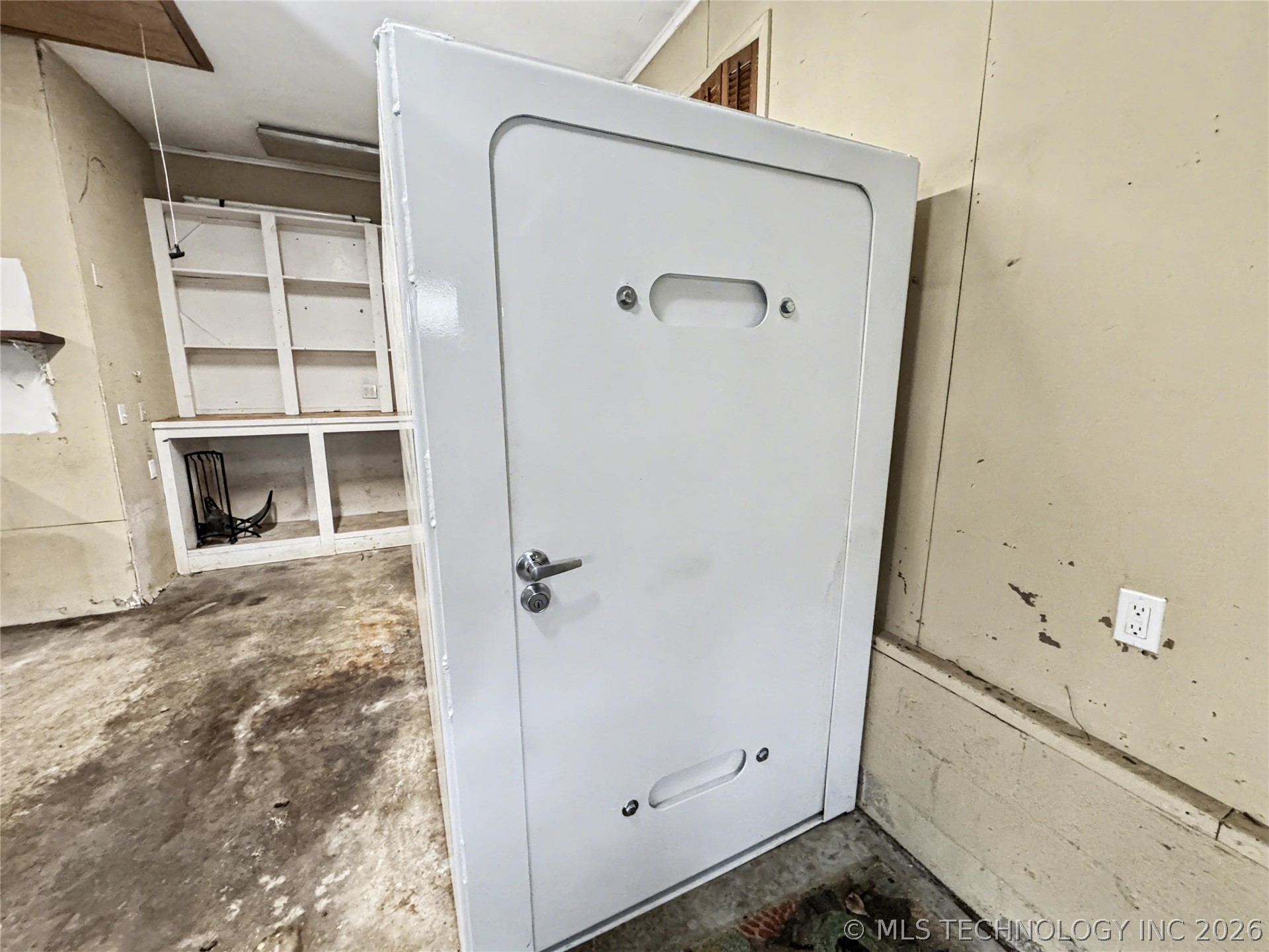 425 E Seneca Street Property Photo 70