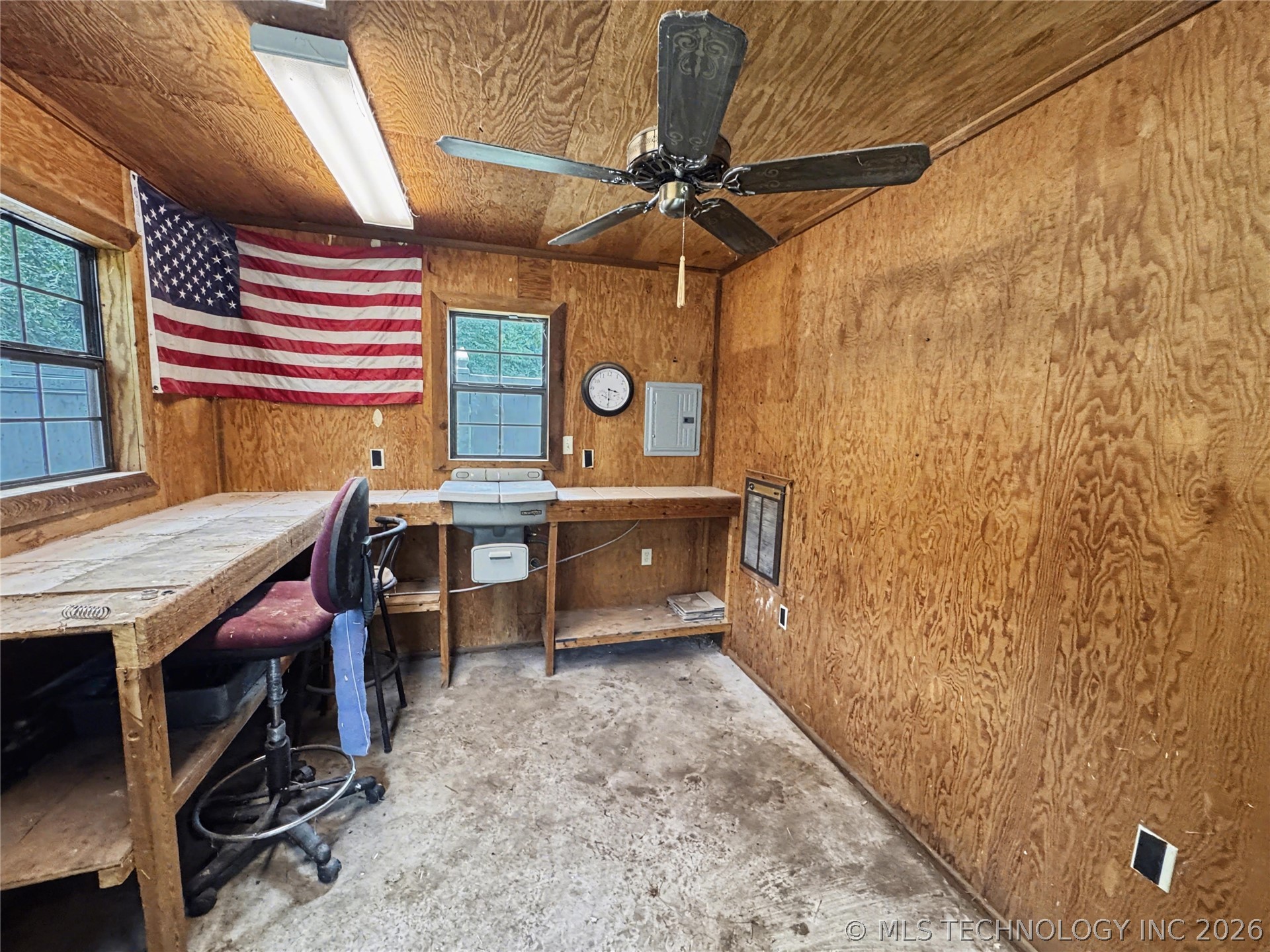 425 E Seneca Street Property Photo 88