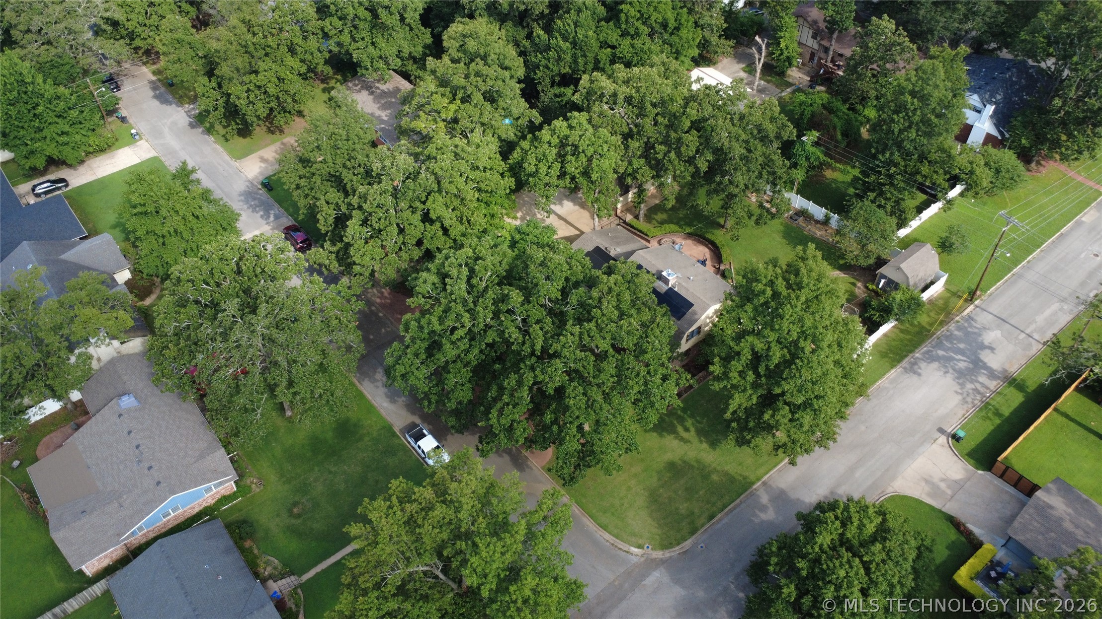 425 E Seneca Street Property Photo 94