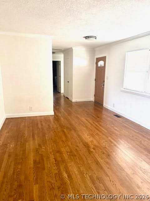 4747 S Santa Fe Avenue Property Photo 7