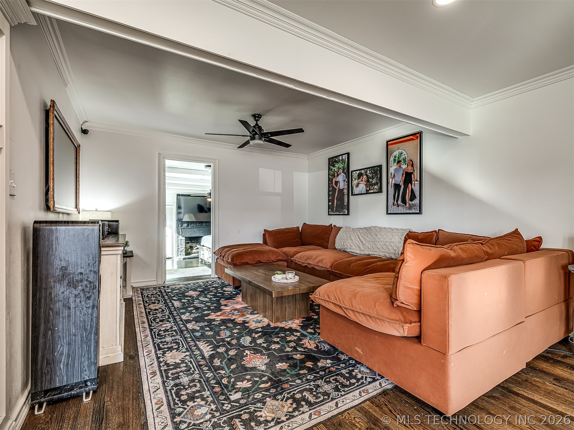 1407 E 52nd Place Property Photo 4