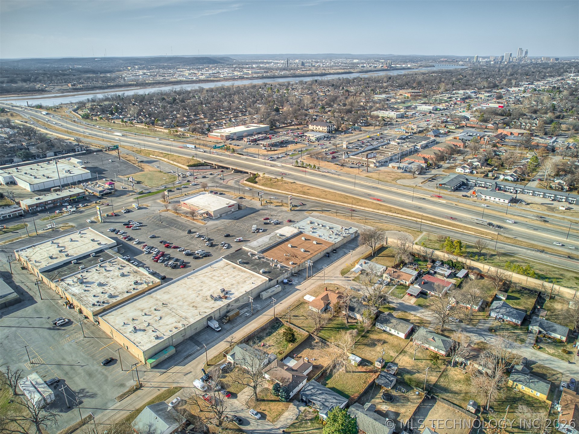 1407 E 52nd Place Property Photo 26