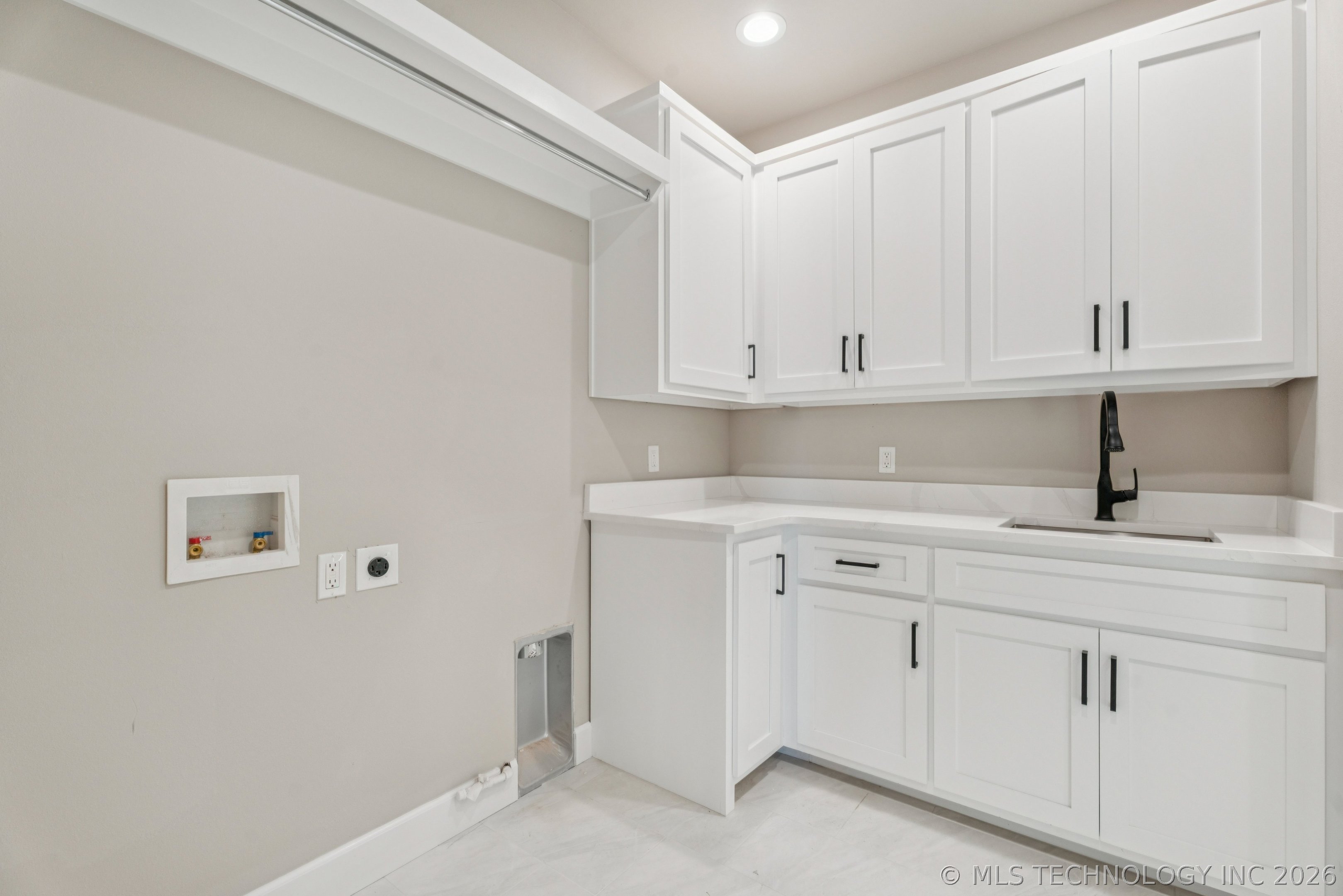 30923 E 68th Street S Property Photo 54