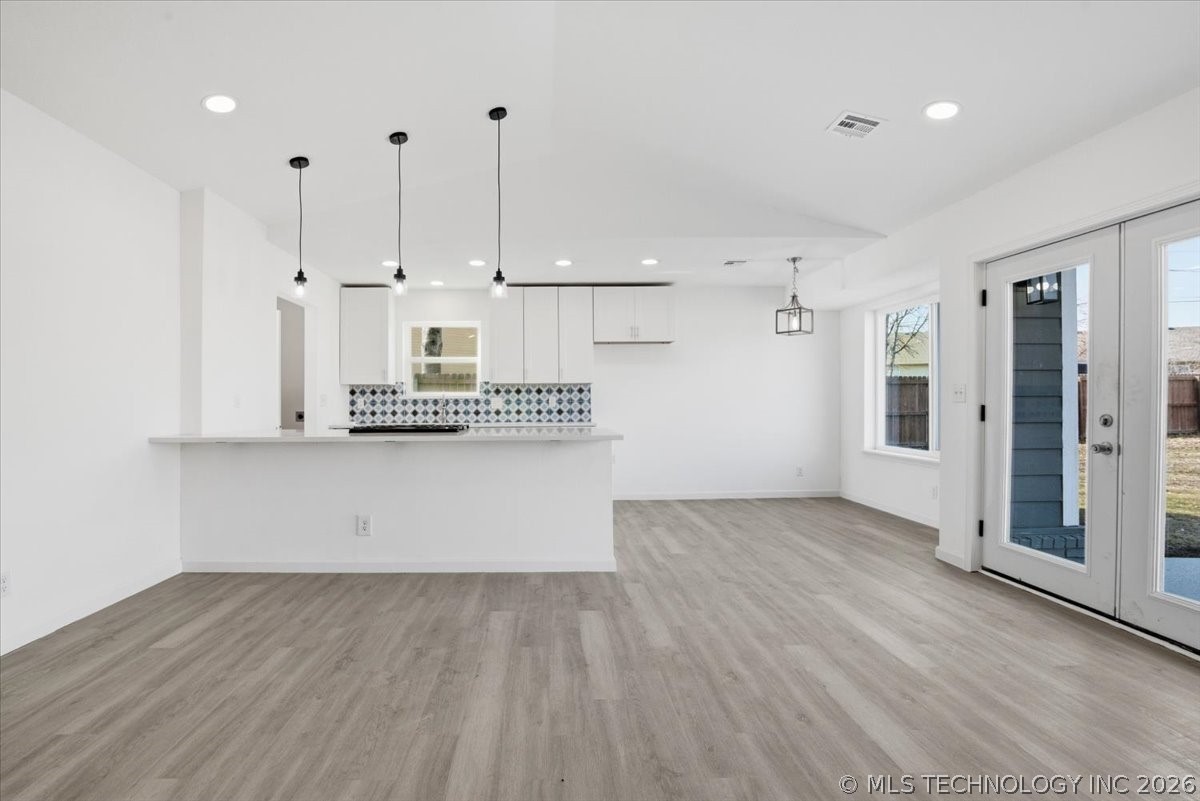 1501 W Elm Street Property Photo 6