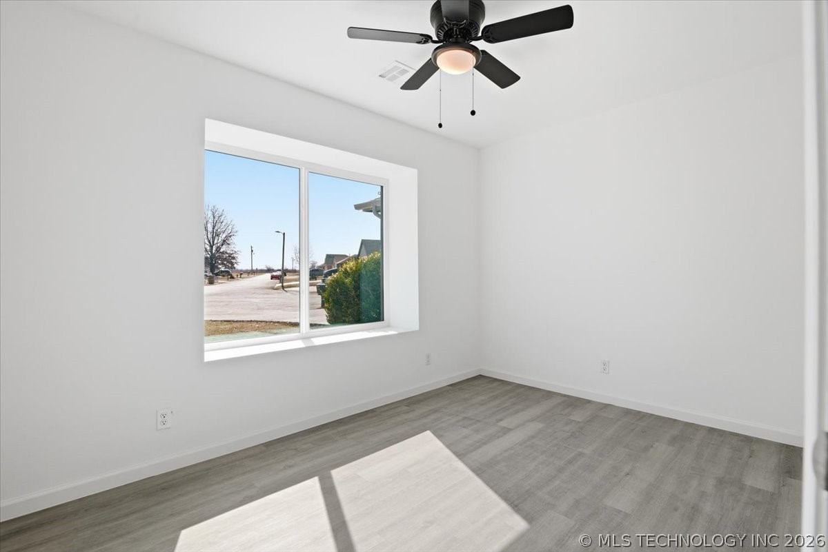 1501 W Elm Street Property Photo 15