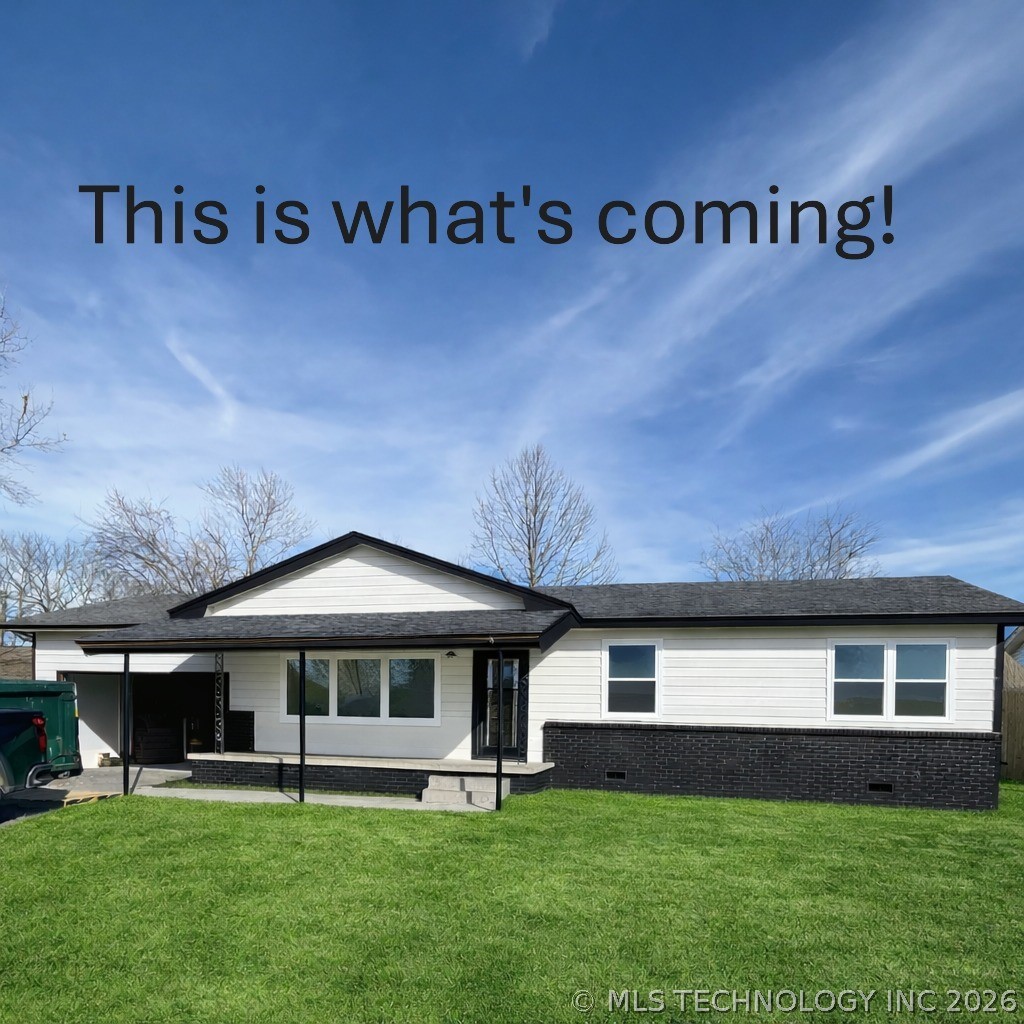 1817 S Elm Avenue Property Photo 1