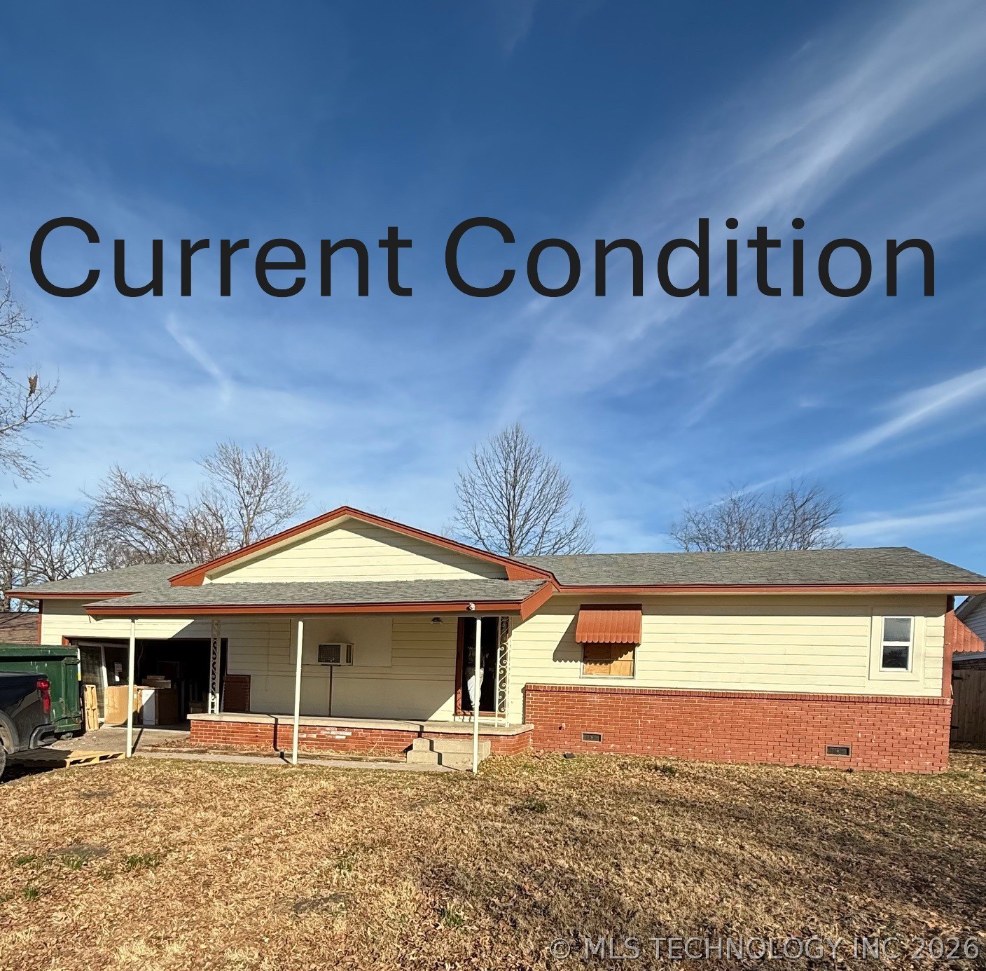 1817 S Elm Avenue Property Photo 2