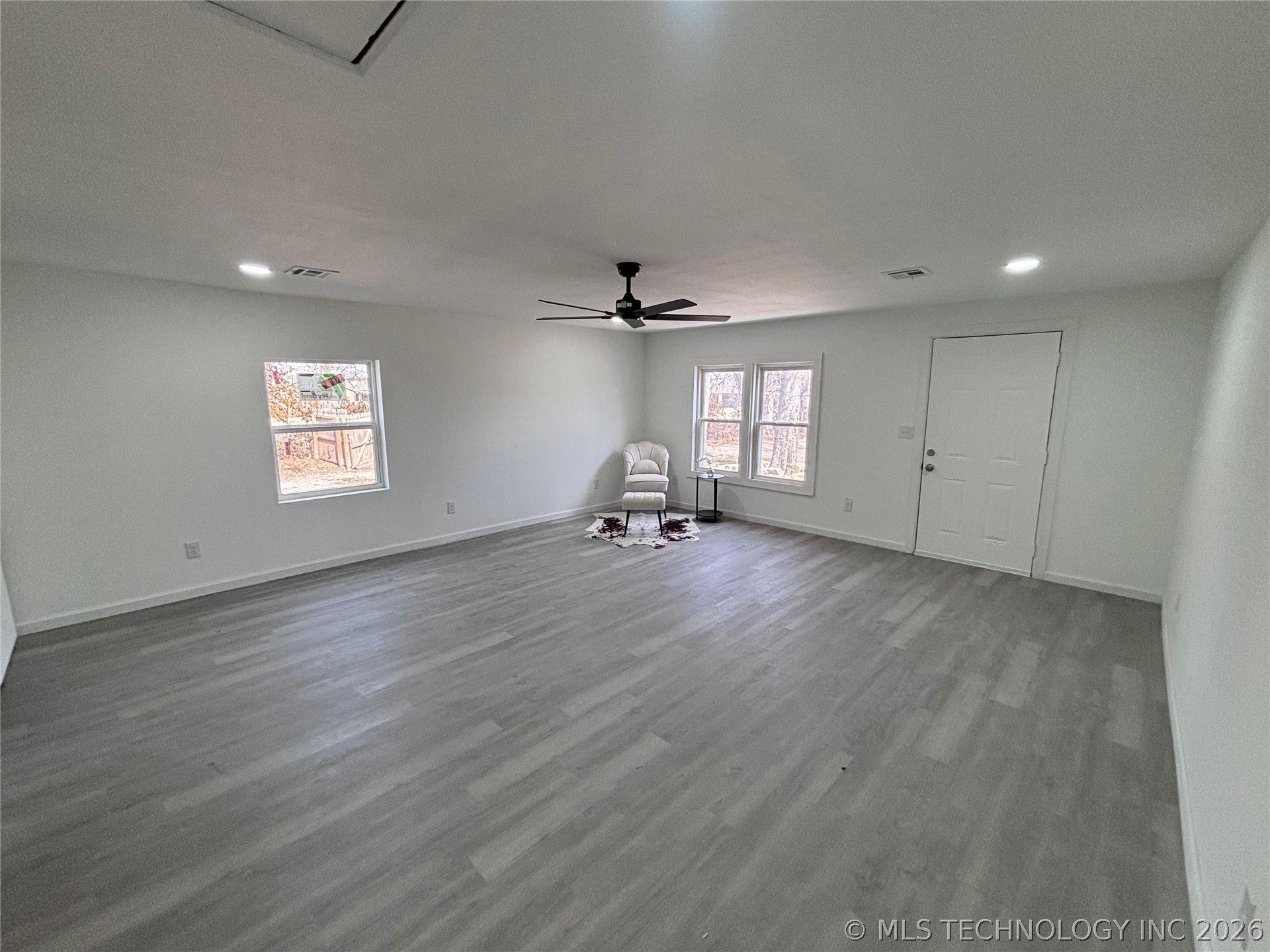 1760 S 79th East Avenue Property Photo 7