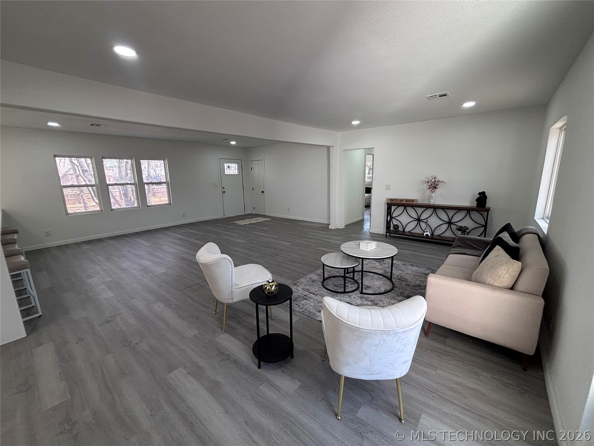 1760 S 79th East Avenue Property Photo 14