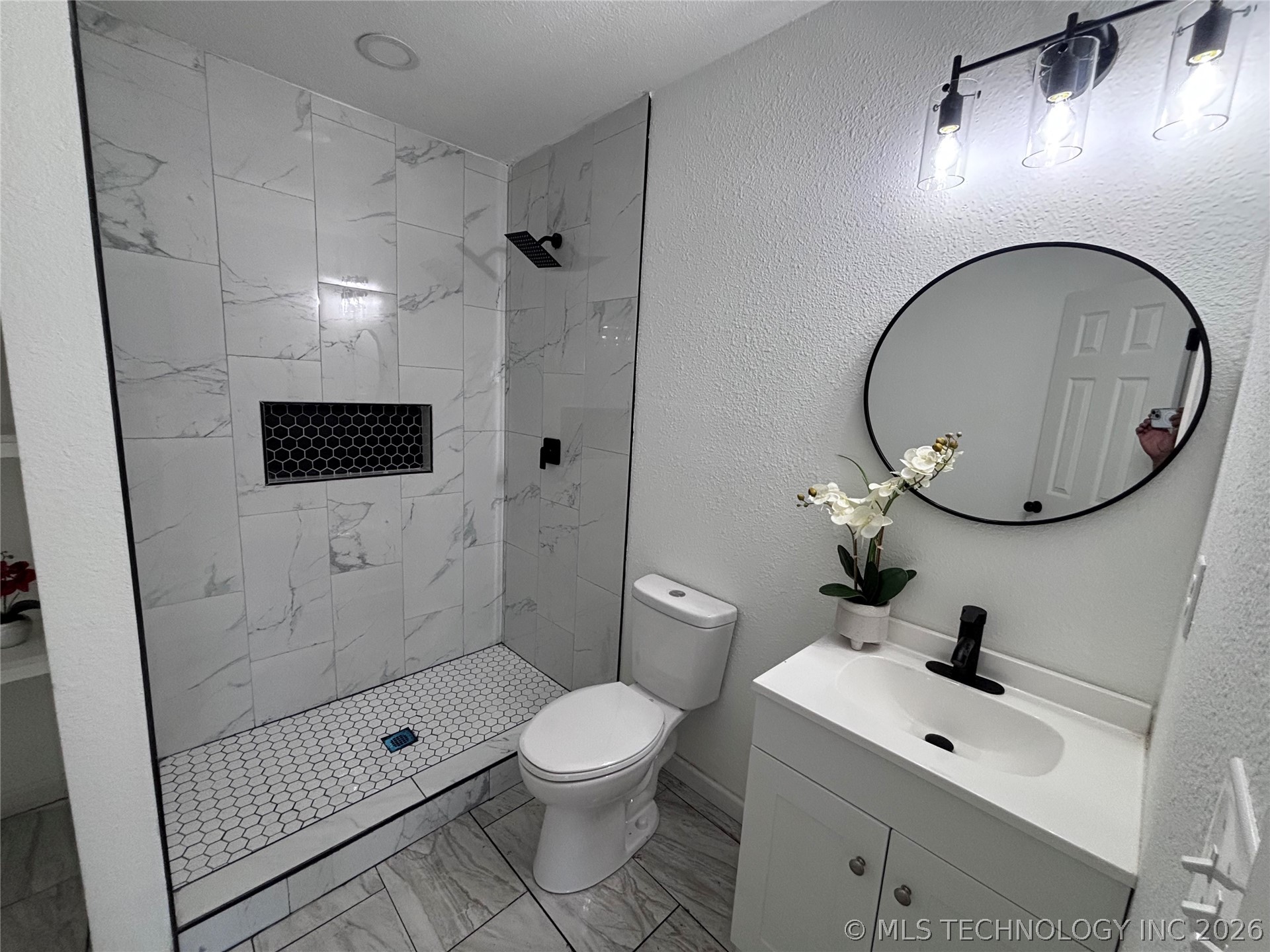 1760 S 79th East Avenue Property Photo 16