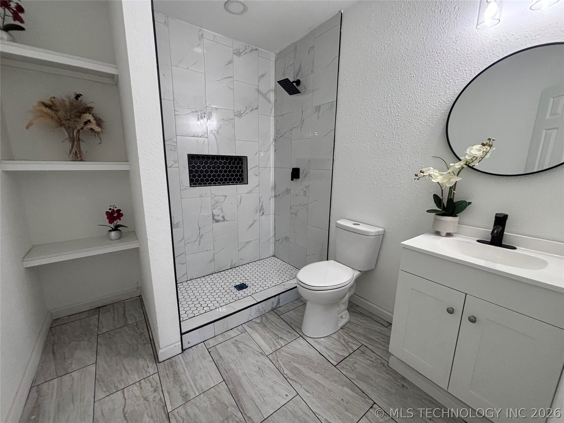 1760 S 79th East Avenue Property Photo 17