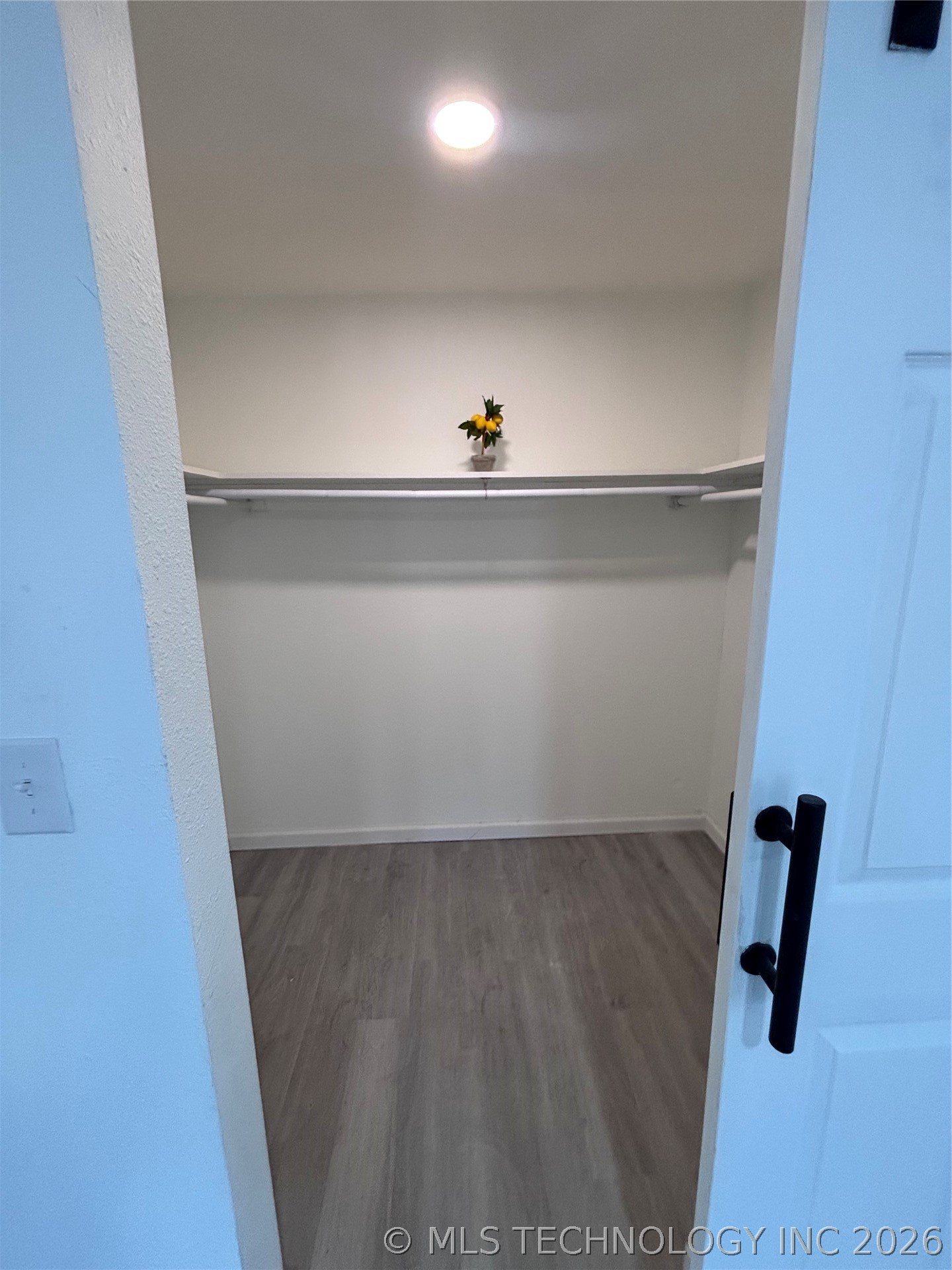 1760 S 79th East Avenue Property Photo 21