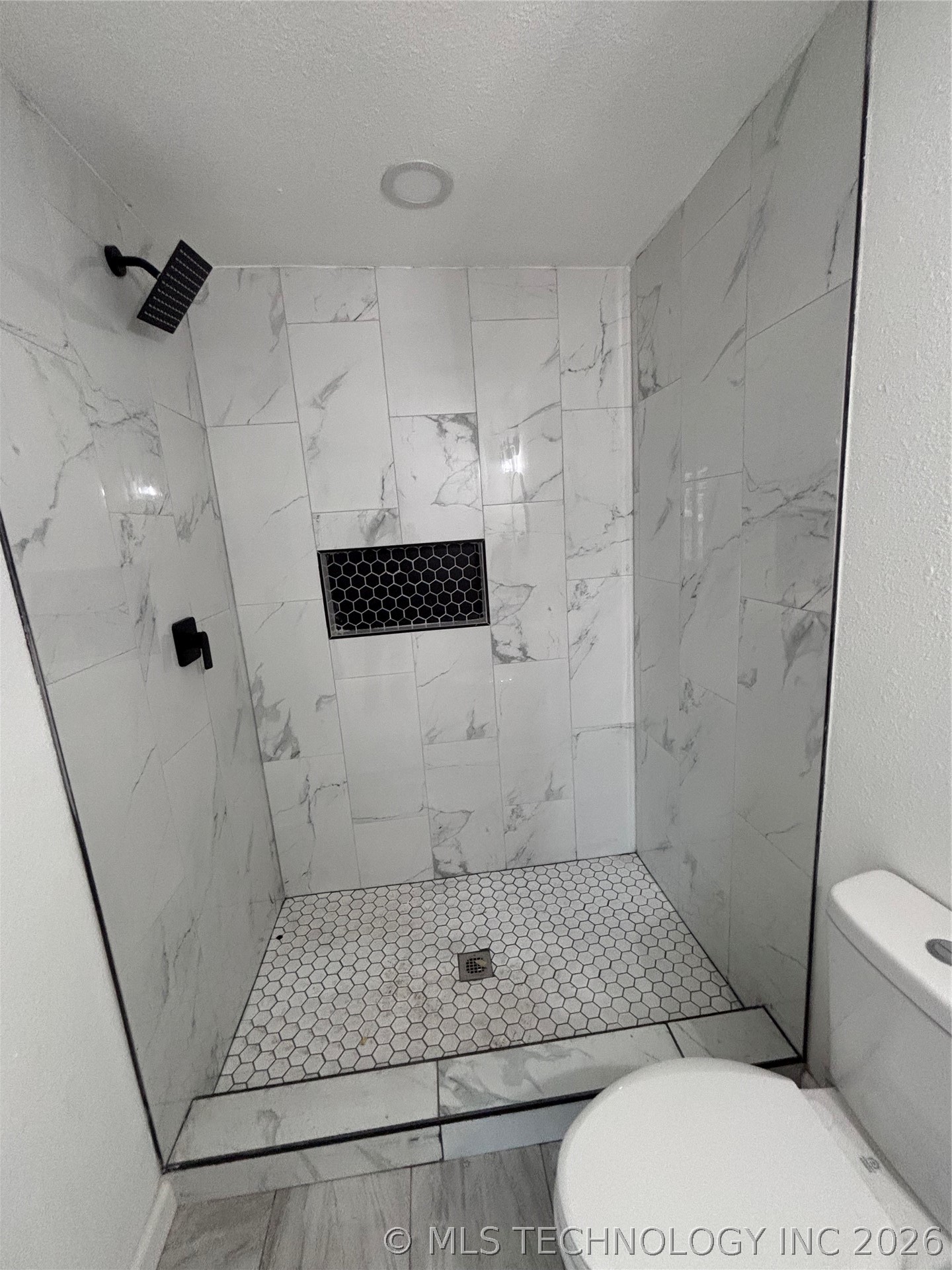 1760 S 79th East Avenue Property Photo 23