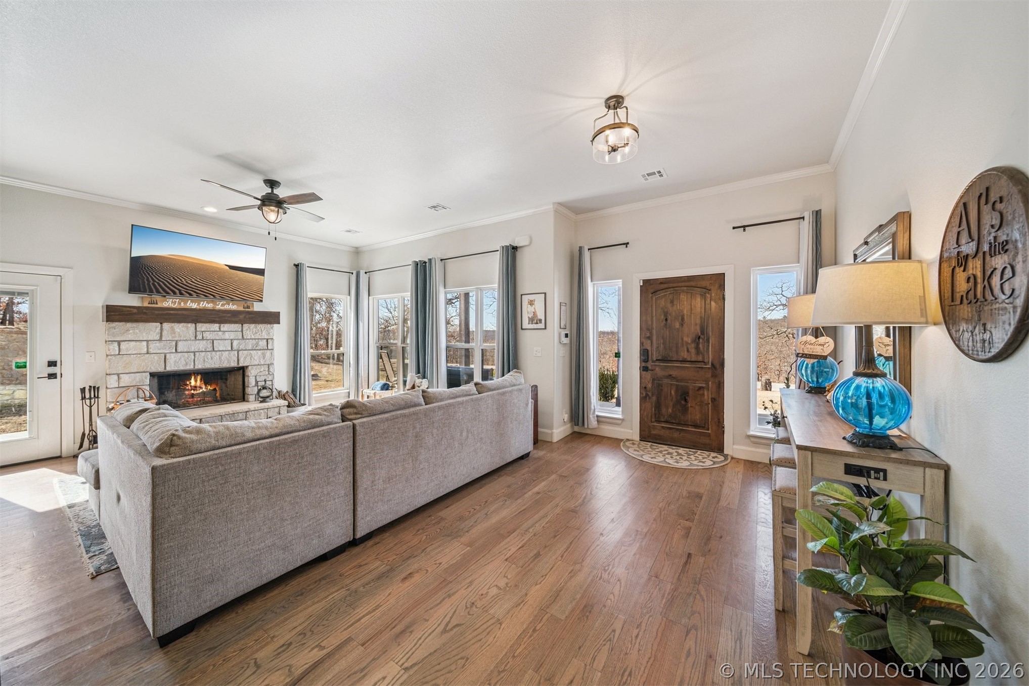 15040 Scenic Circle Property Photo 9