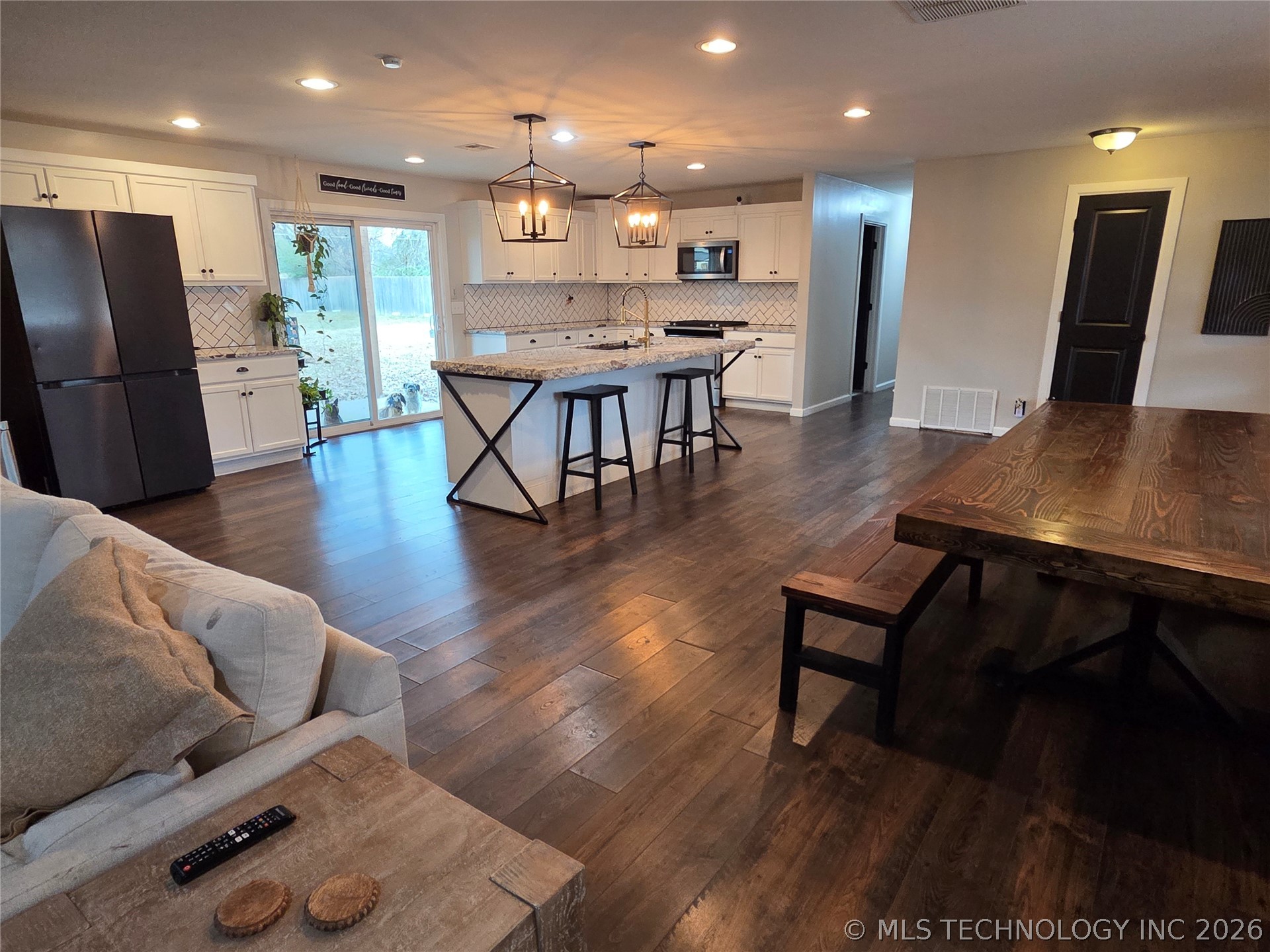 8523 E 121st Street S Property Photo 3