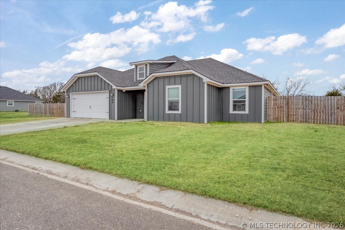 189 Kat's Avenue Property Photo 2