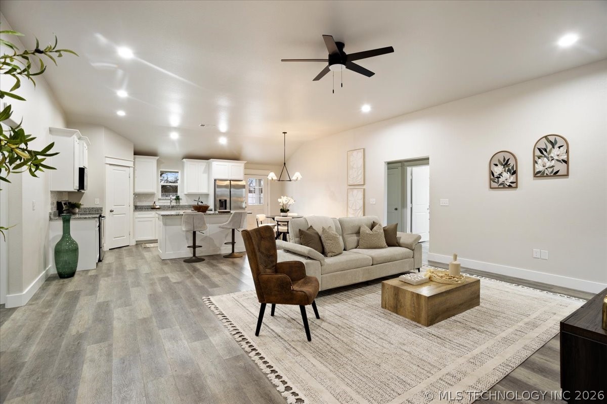 189 Kat's Avenue Property Photo 4