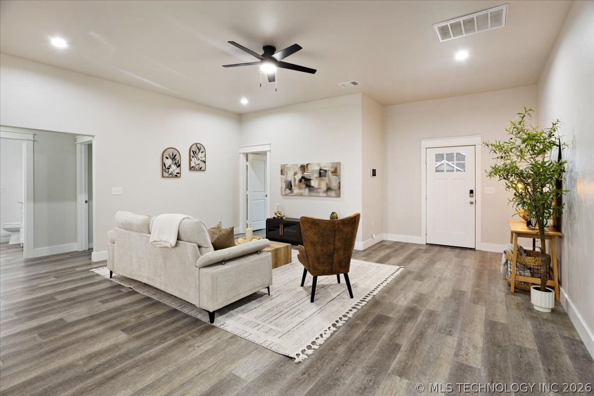 189 Kat's Avenue Property Photo 6