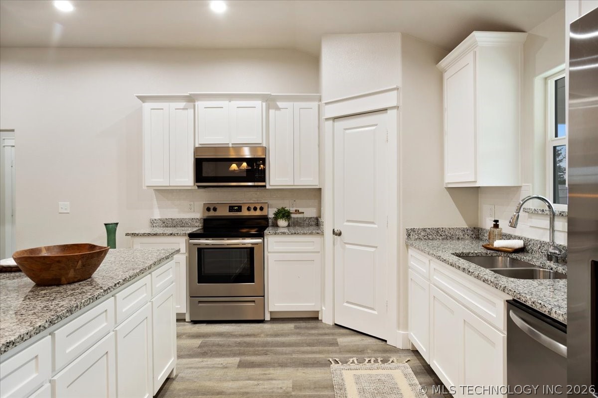 189 Kat's Avenue Property Photo 10