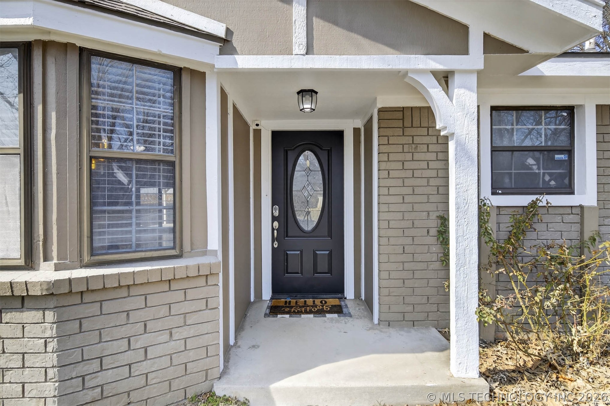 1108 S Poplar Avenue Property Photo 3