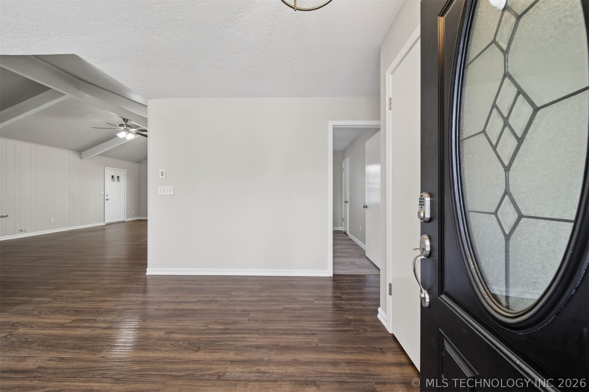 1108 S Poplar Avenue Property Photo 4